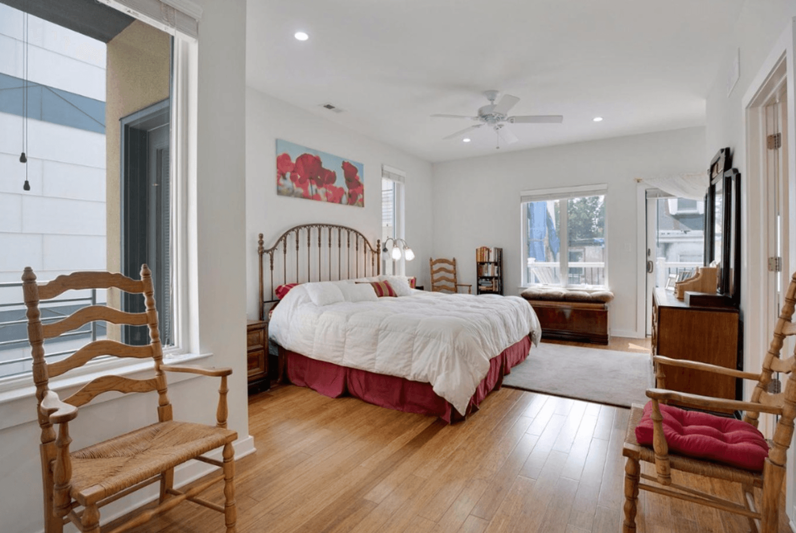 Philadelphia House: 860 N. Leithgow Street