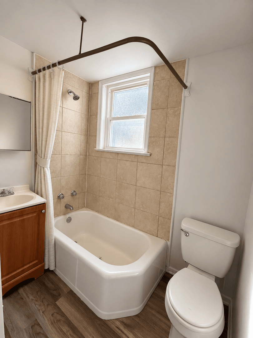 Philadelphia Apartment: 3071 Martha Street
