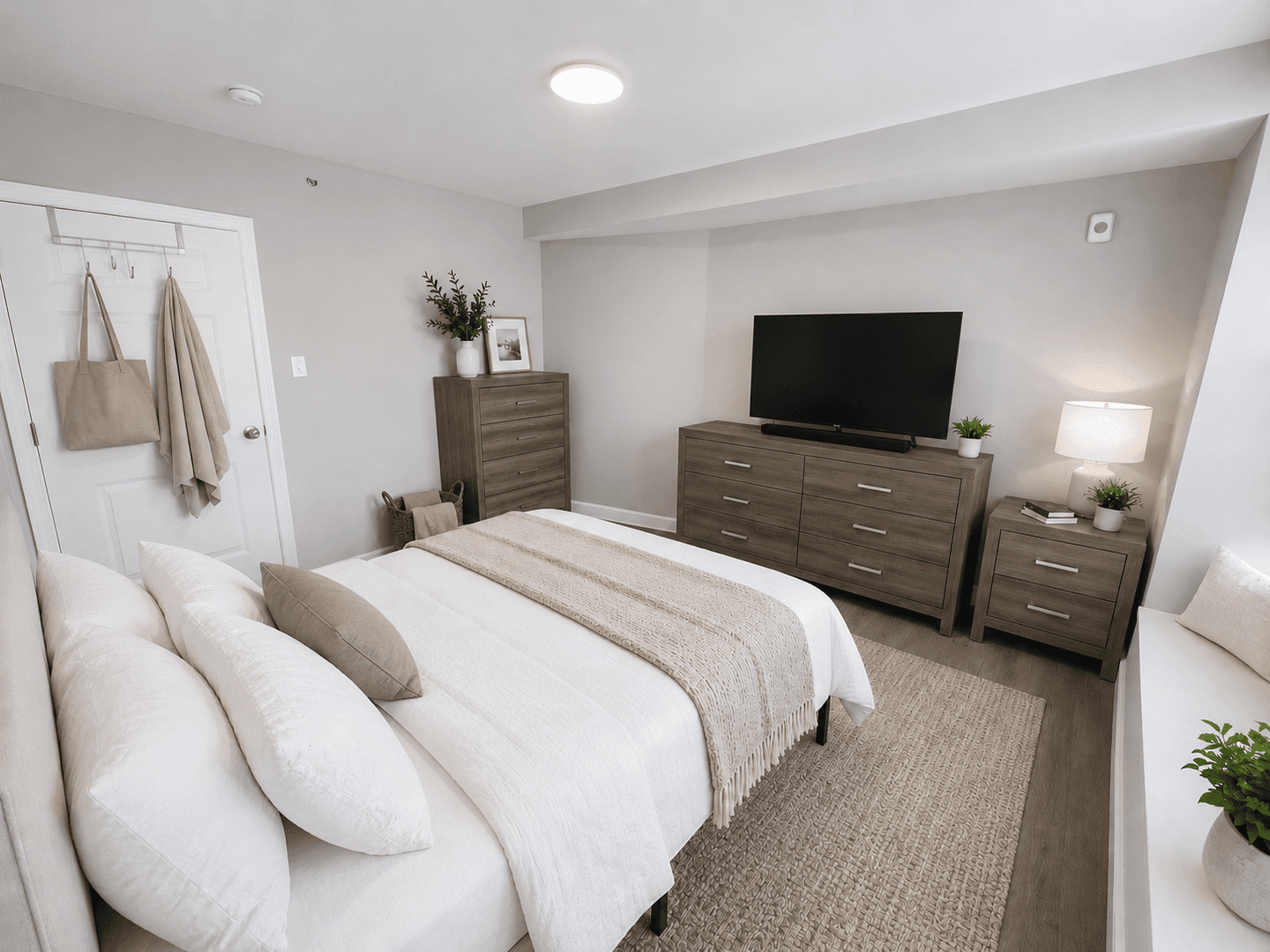 Philadelphia Apartment: 706 E Chelten Ave