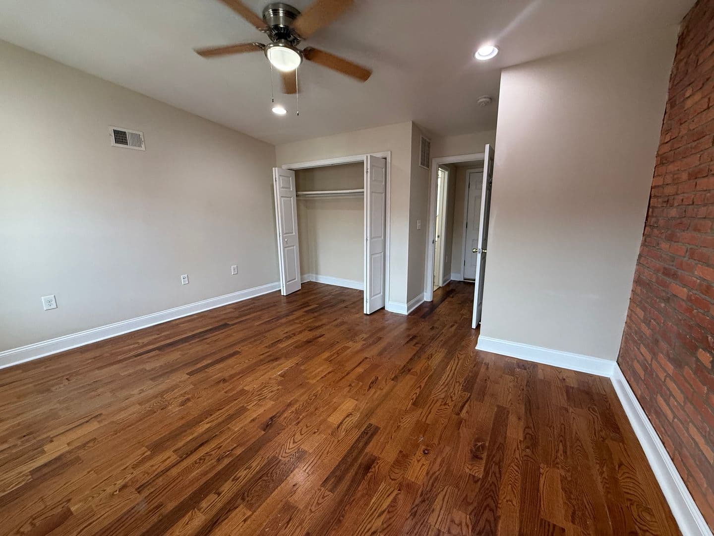 Philadelphia House: 1802 W Master St
