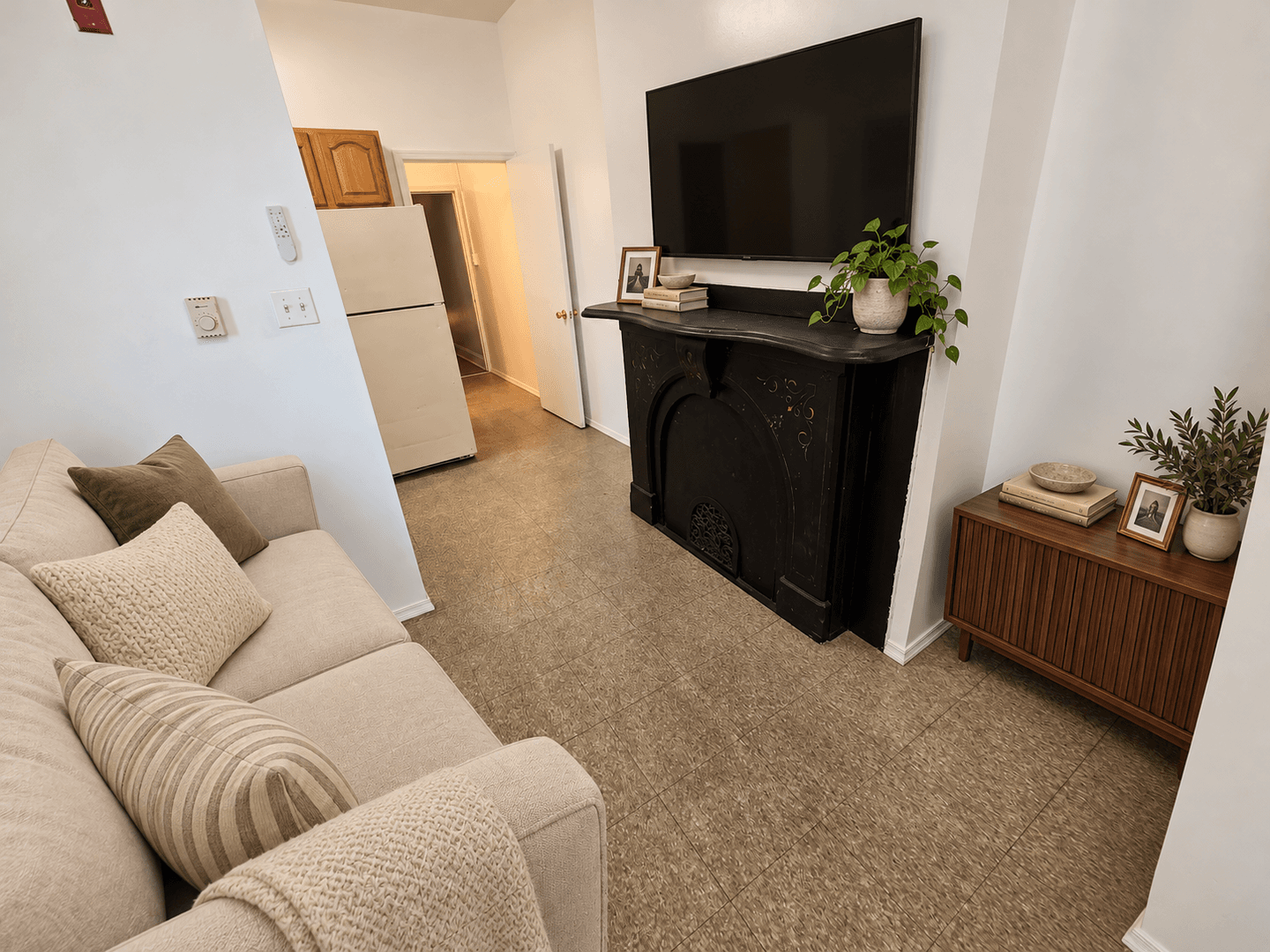 Philadelphia Apartment: 2233 Cecil B Moore Avenue