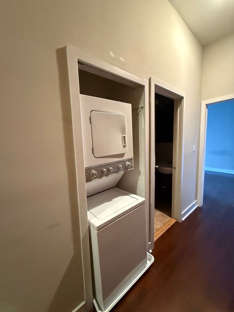 Philadelphia Apartment: 1511 Mifflin Street