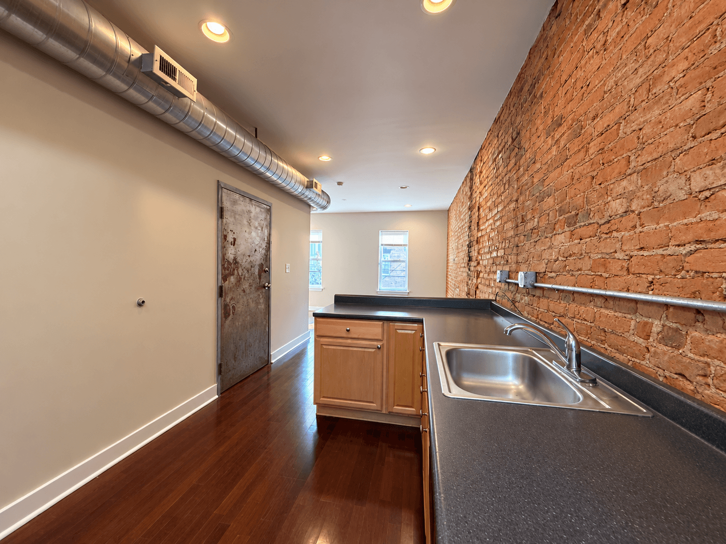 Philadelphia Apartment: 1511 Mifflin Street