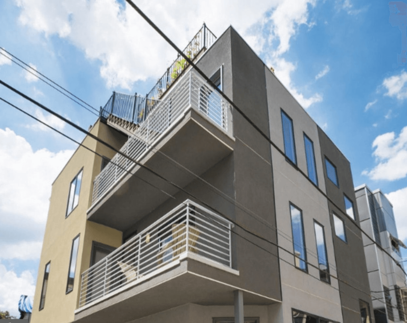 Philadelphia House: 860 N. Leithgow Street