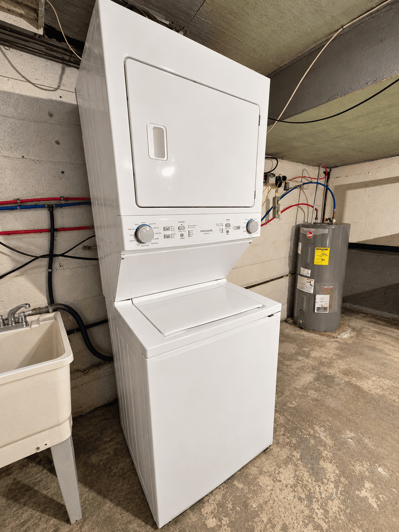 Philadelphia Apartment: 3720 Conshohocken Avenue