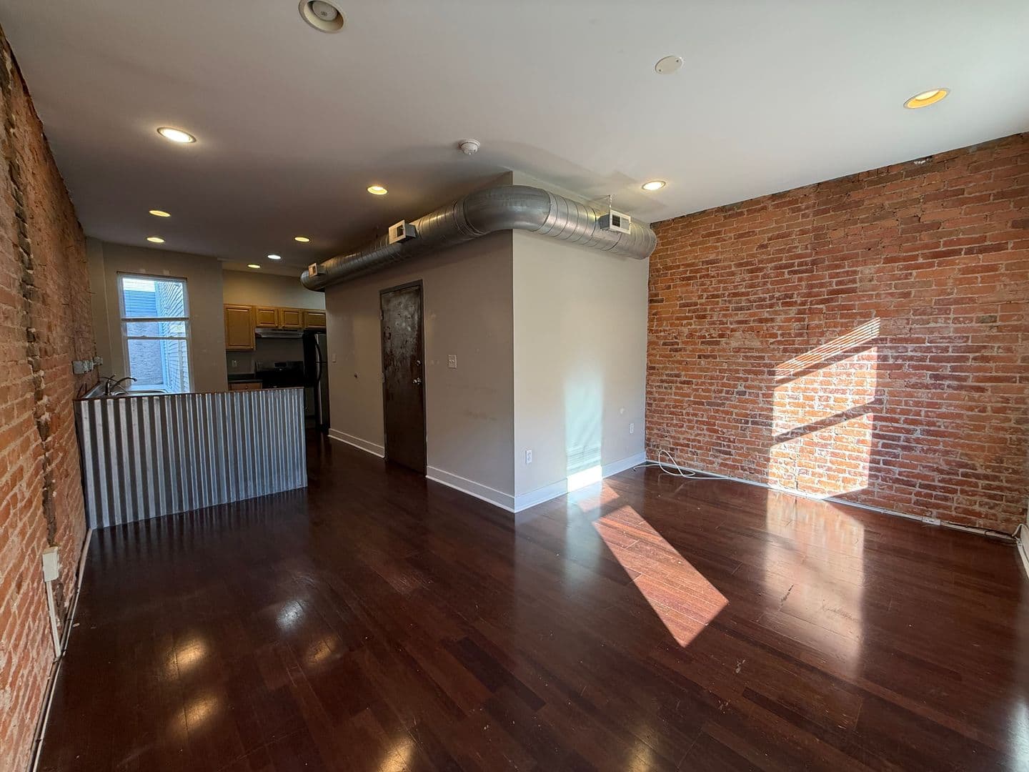 Philadelphia Apartment: 1511 Mifflin Street
