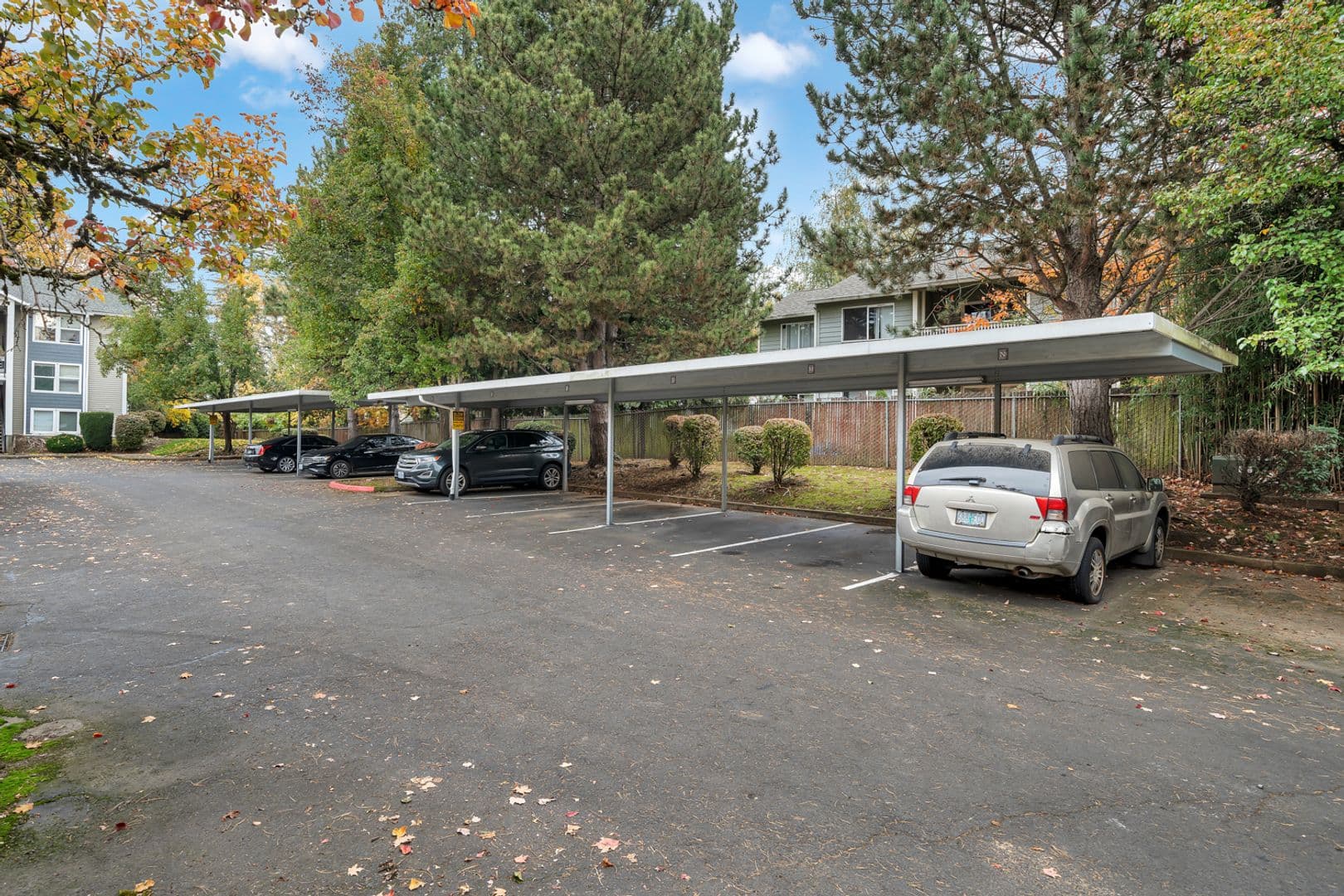 Gresham Apartment: 1519 SE Roberts Drive