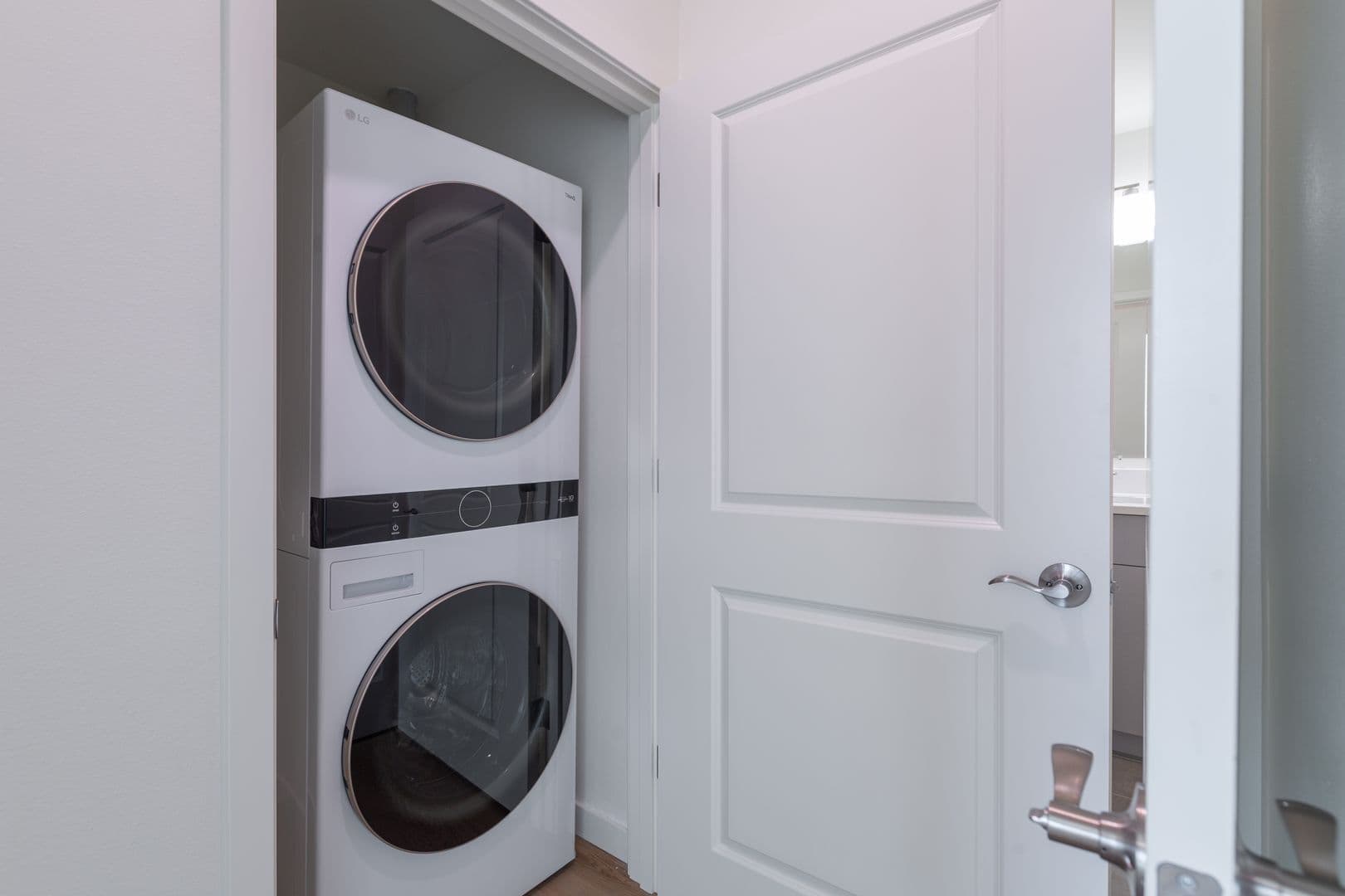 Vancouver Apartment: 8005 NE 13th Ave