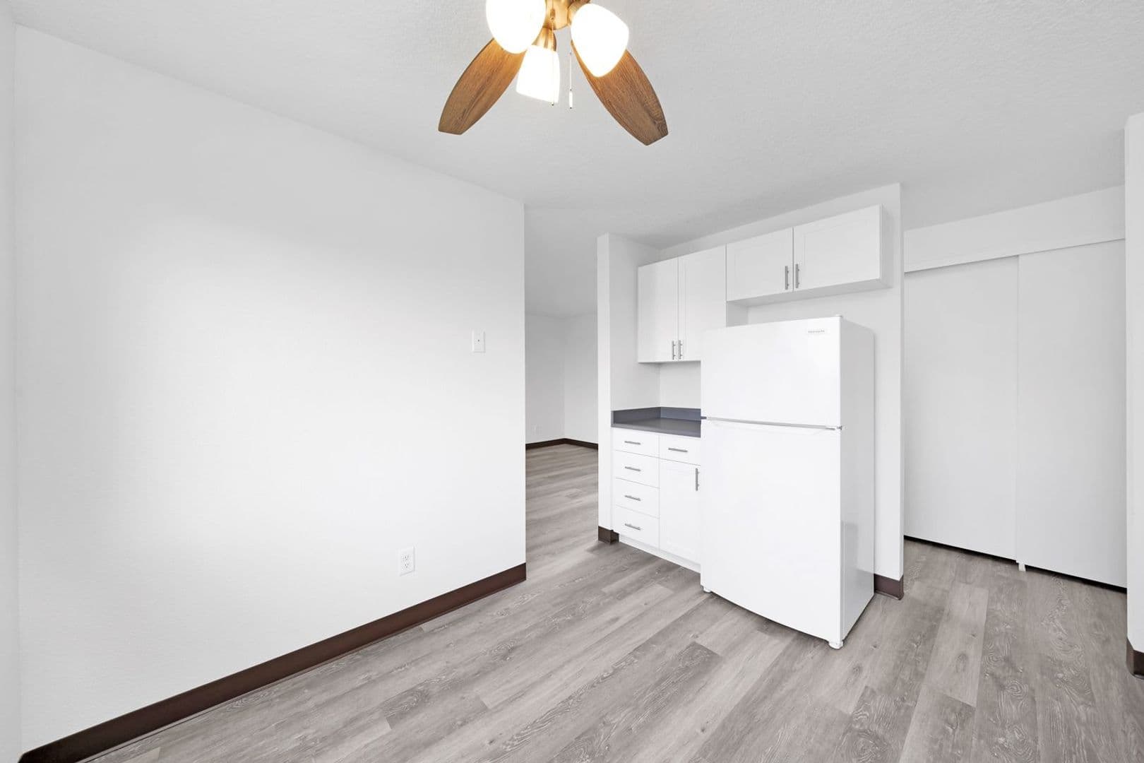 Milwaukie Apartment: 13455 SE Oatfield RD