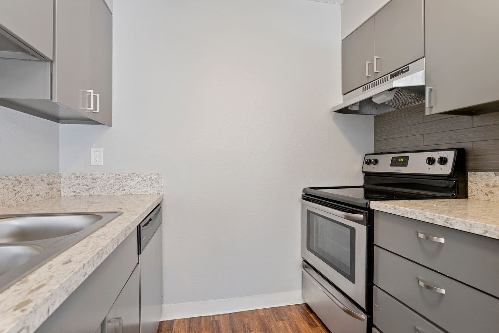 Portland Apartment: 10332 NE Oregon Street