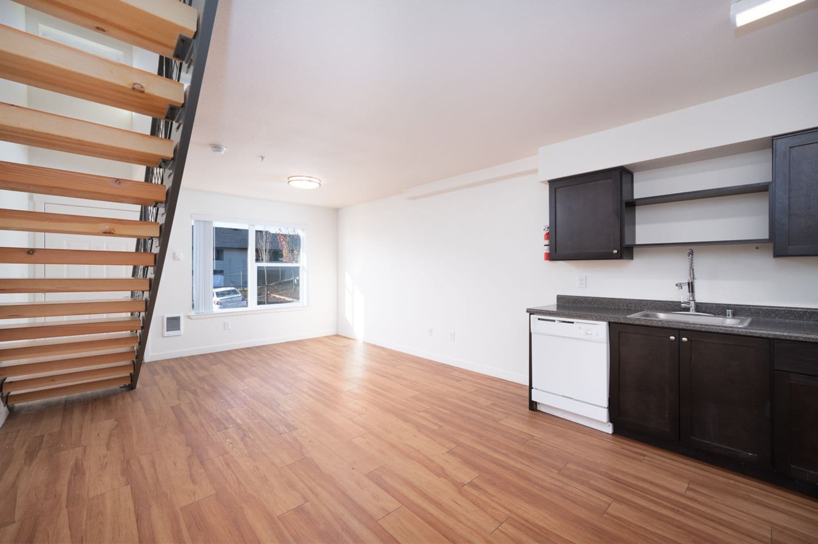Vancouver Apartment: 5750 NE 34th Street
