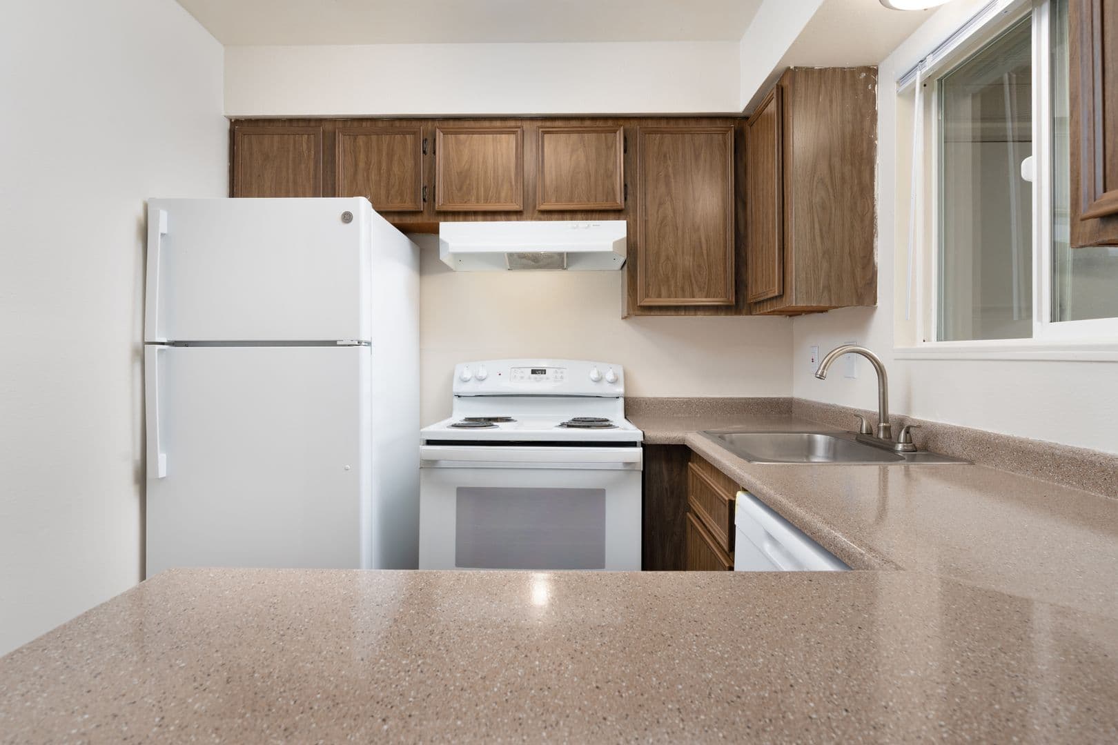 Portland Apartment: 17726 SE Division Street