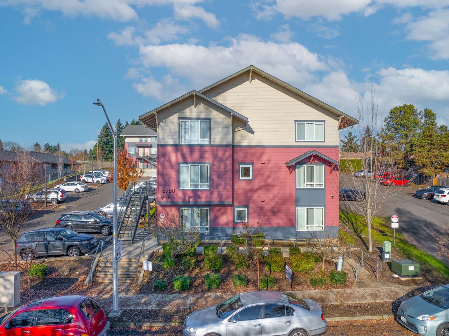 Vancouver Apartment: 5750 NE 34th Street