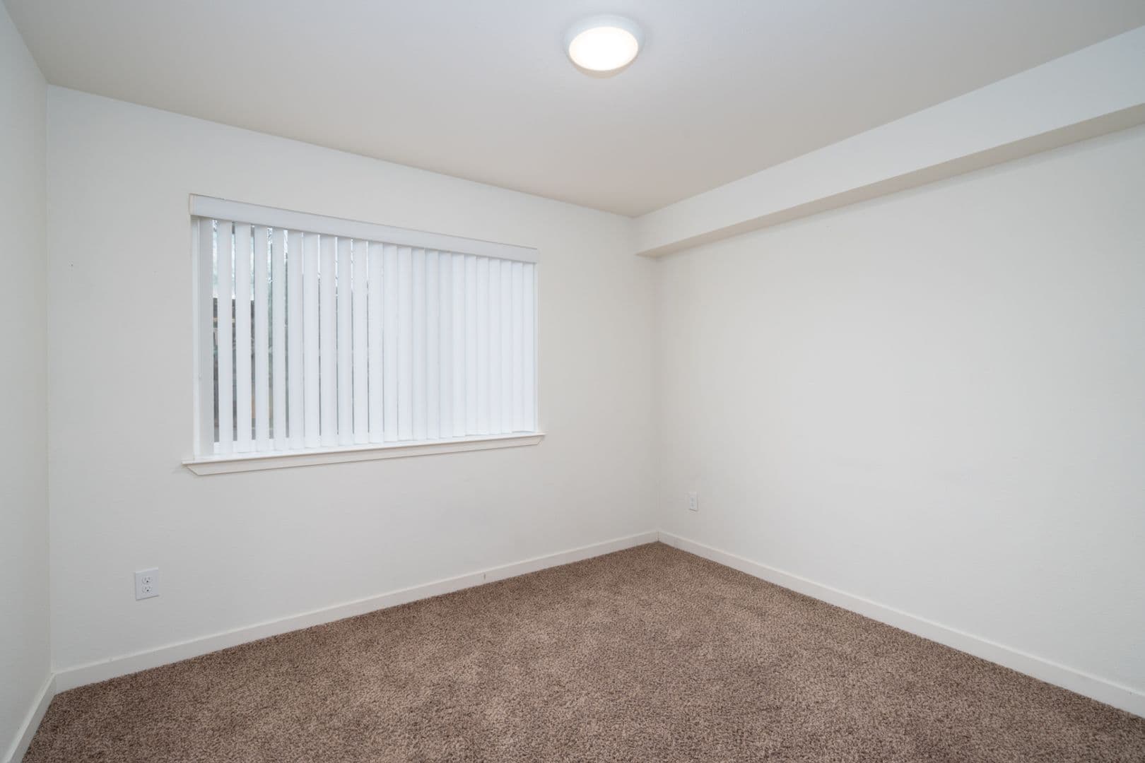 Vancouver Apartment: 5750 NE 34th Street
