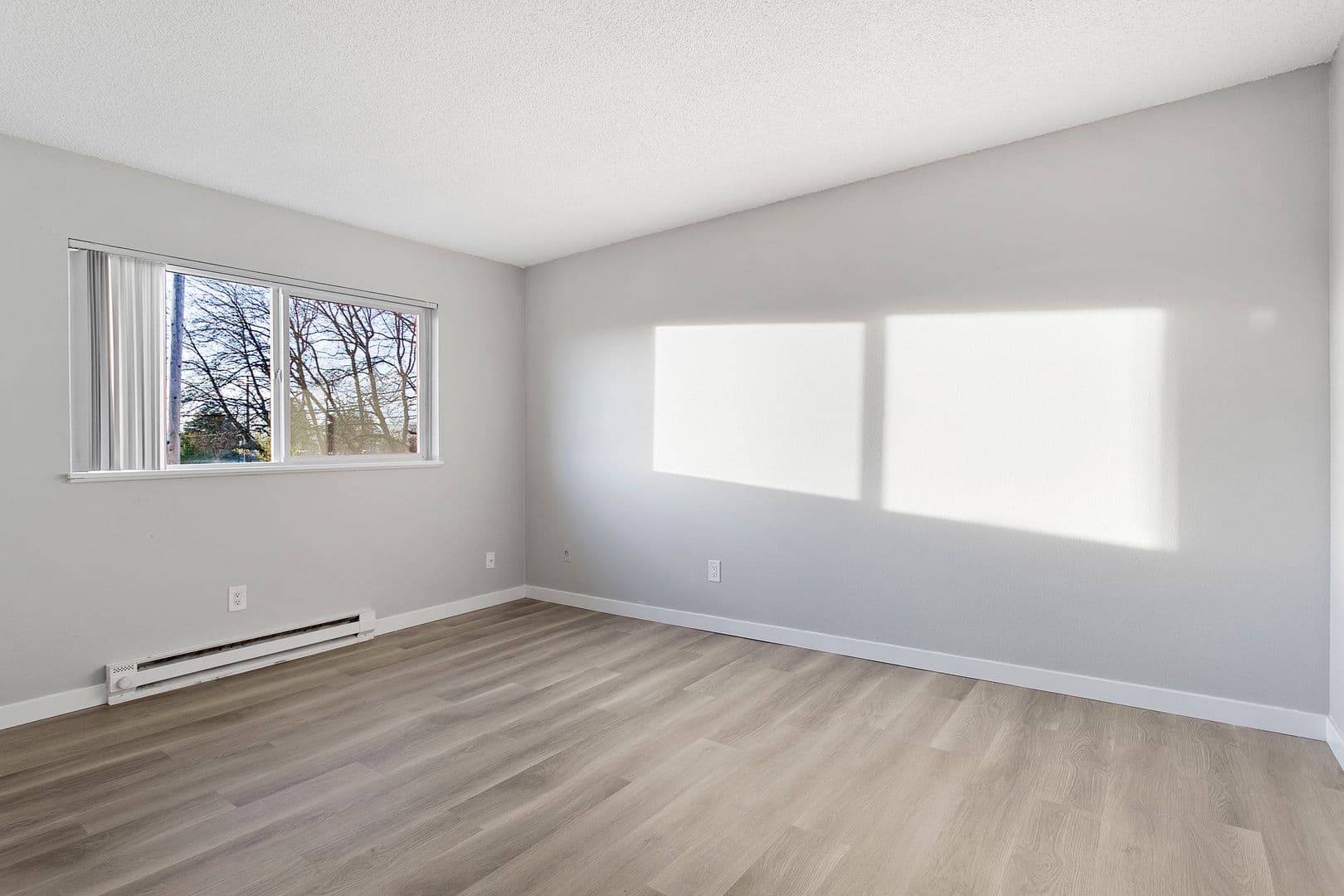 Portland Apartment: 10332 NE Oregon Street