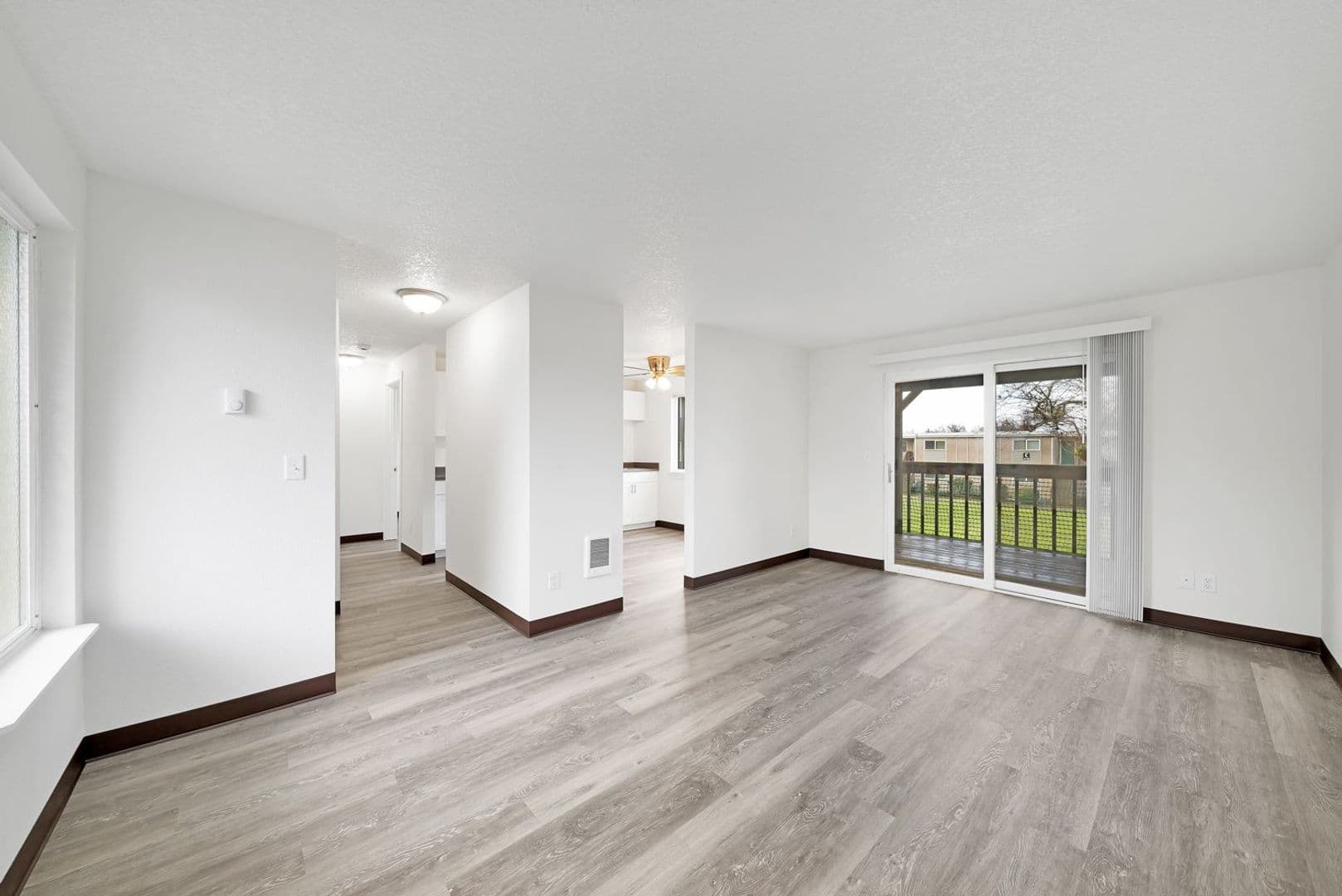 Milwaukie Apartment: 13455 SE Oatfield RD