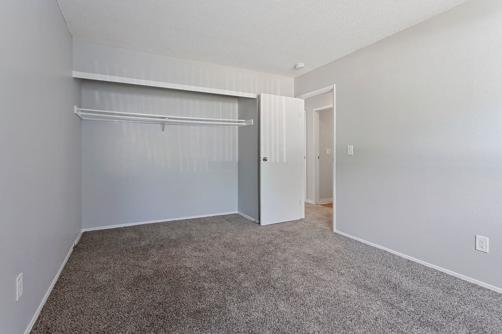 Portland Apartment: 10332 NE Oregon Street