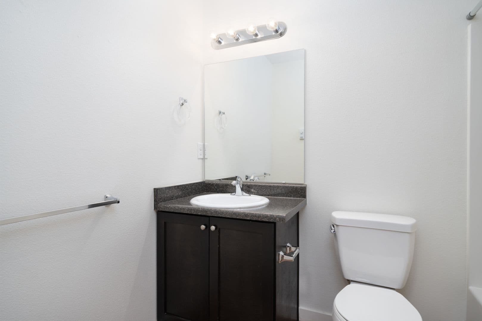 Vancouver Apartment: 5750 NE 34th Street
