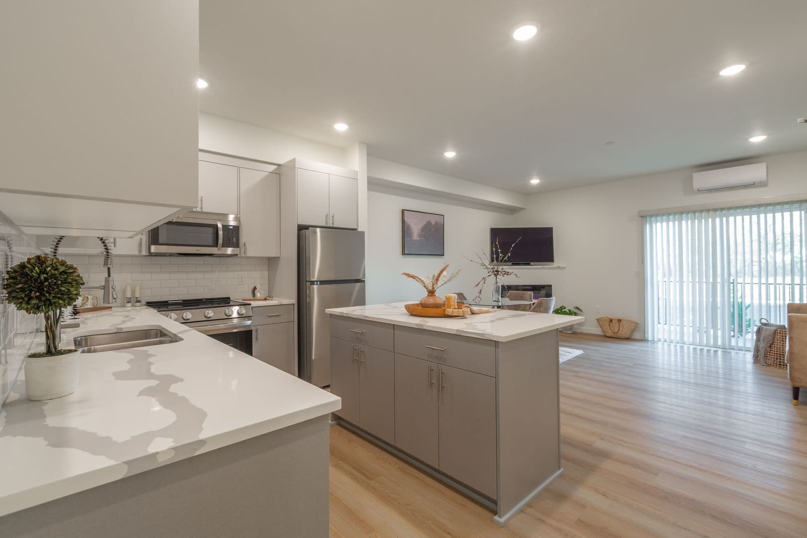 Vancouver Apartment: 8005 NE 13th Ave