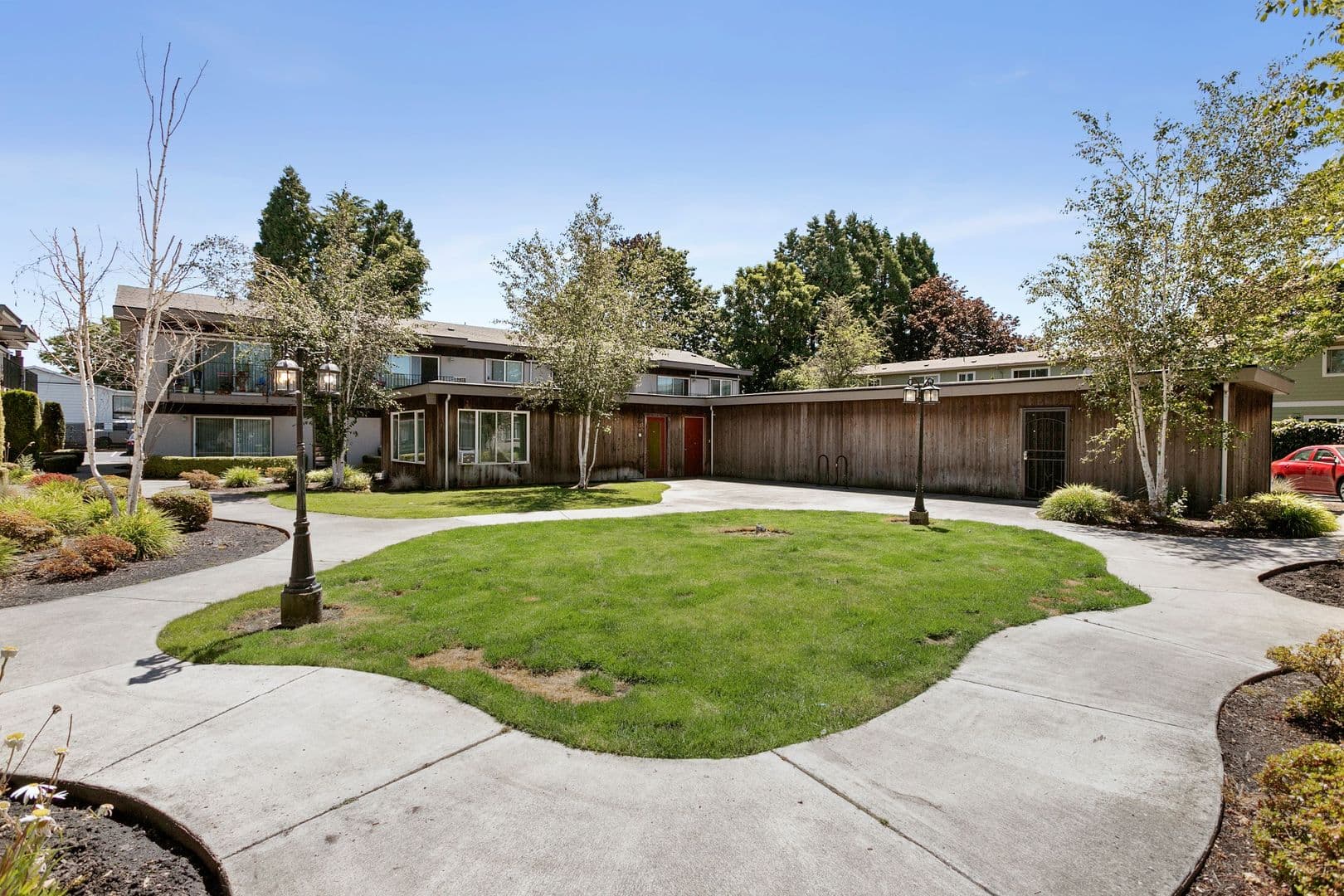 Portland Apartment: 10332 NE Oregon Street