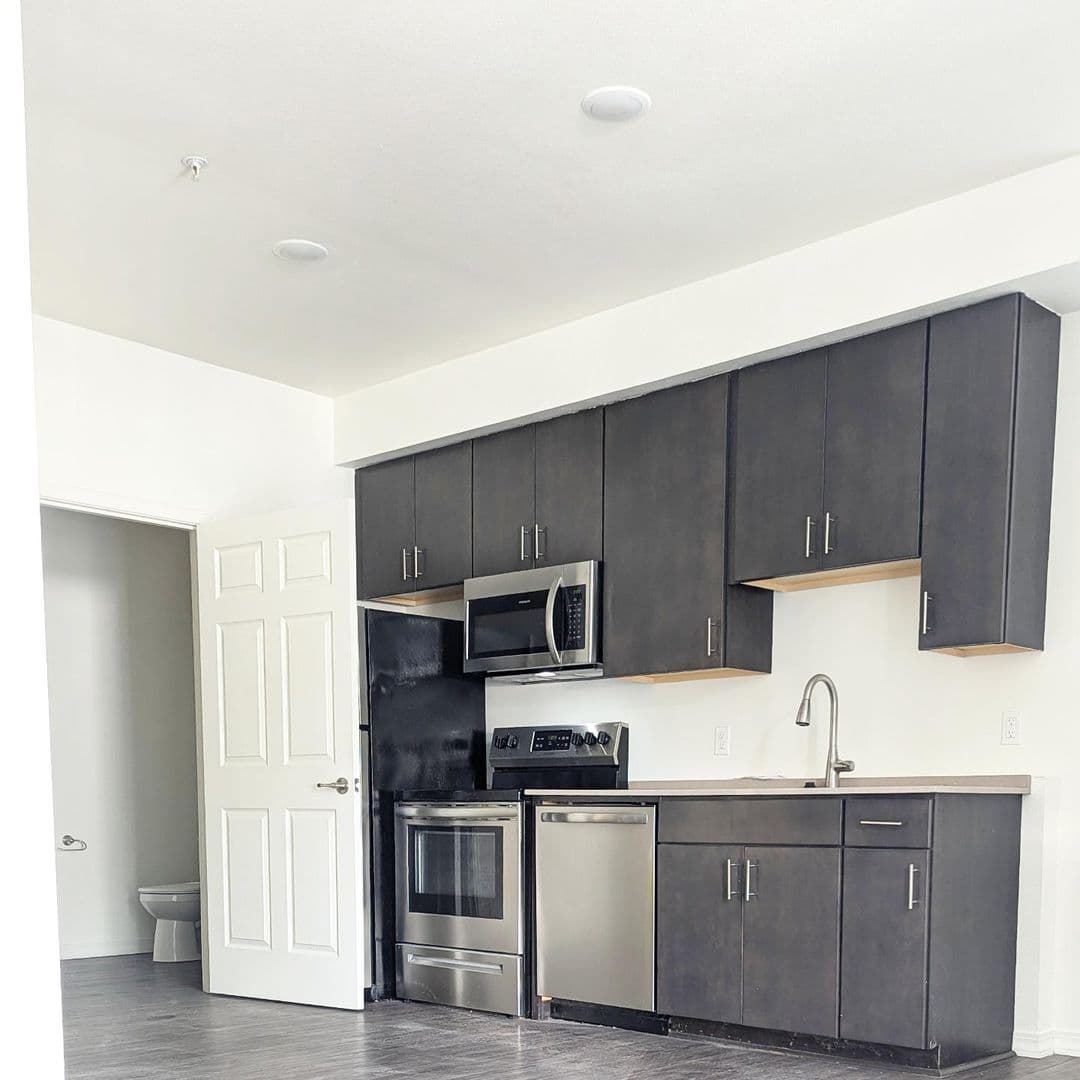 Portland Apartment: 6006 SE 53rd Ave