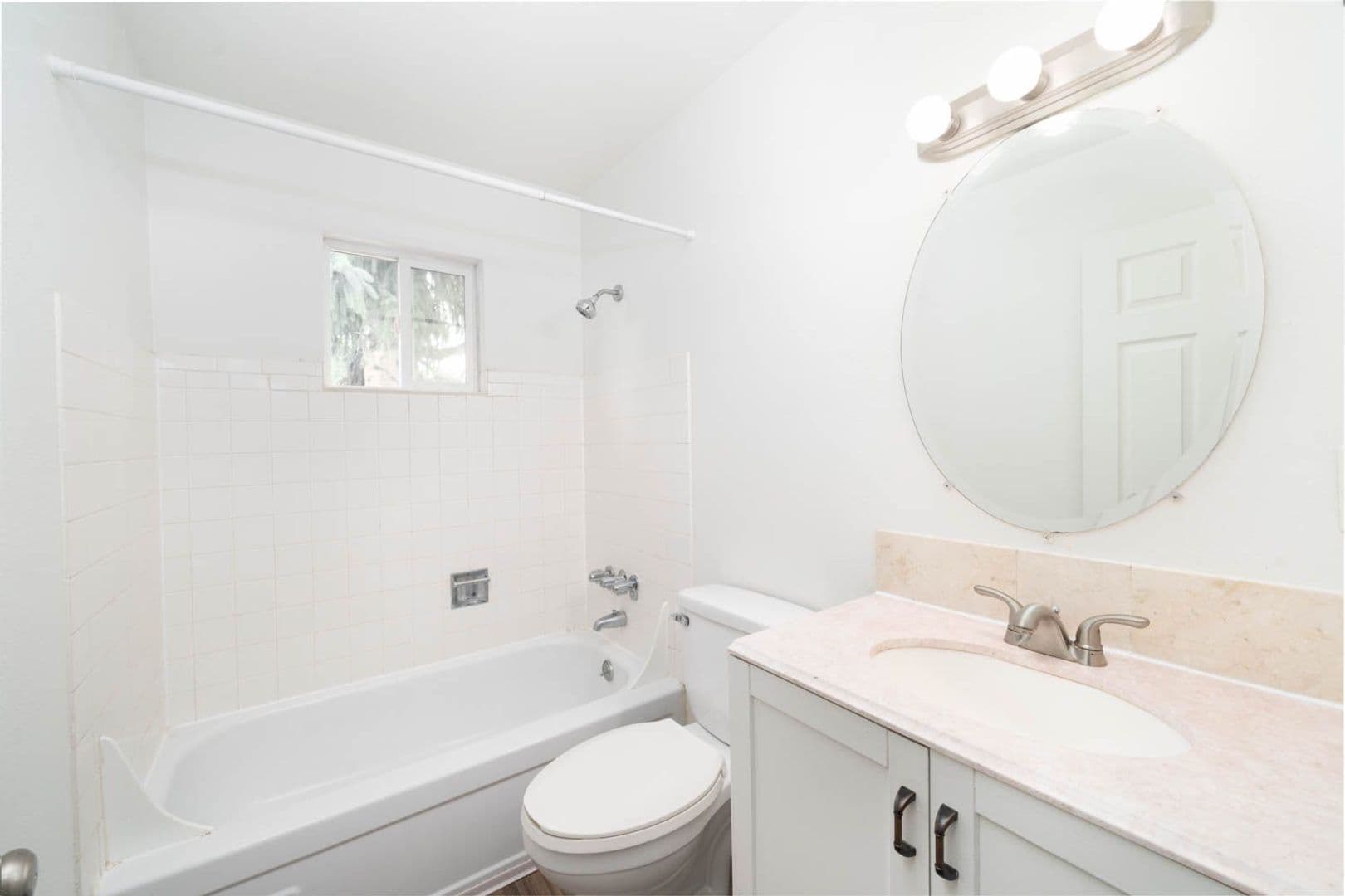 Gresham Apartment: 1205 E. Powell Blvd