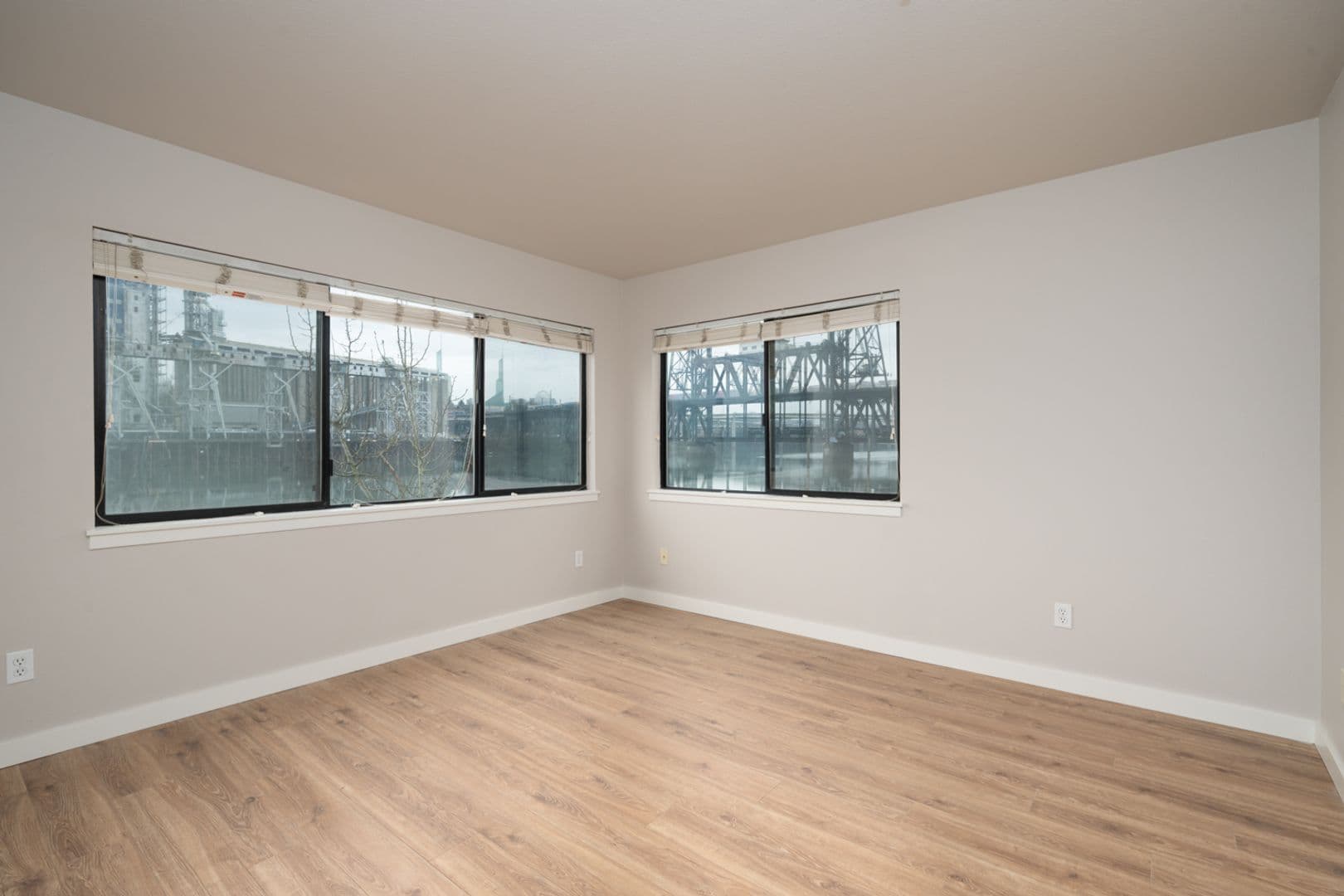Portland Condo: 720 NW Naito Pkwy