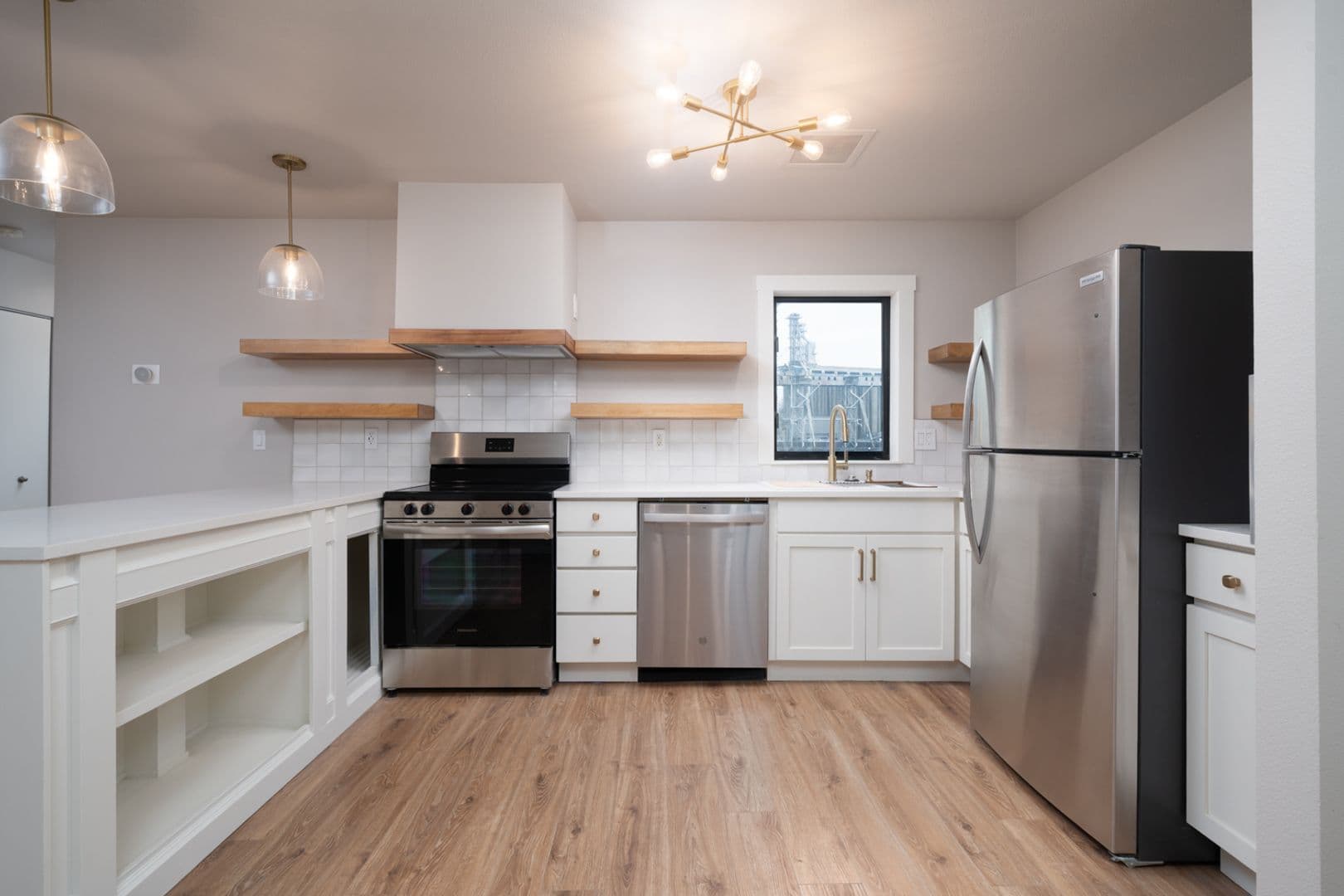 Portland Condo: 720 NW Naito Pkwy