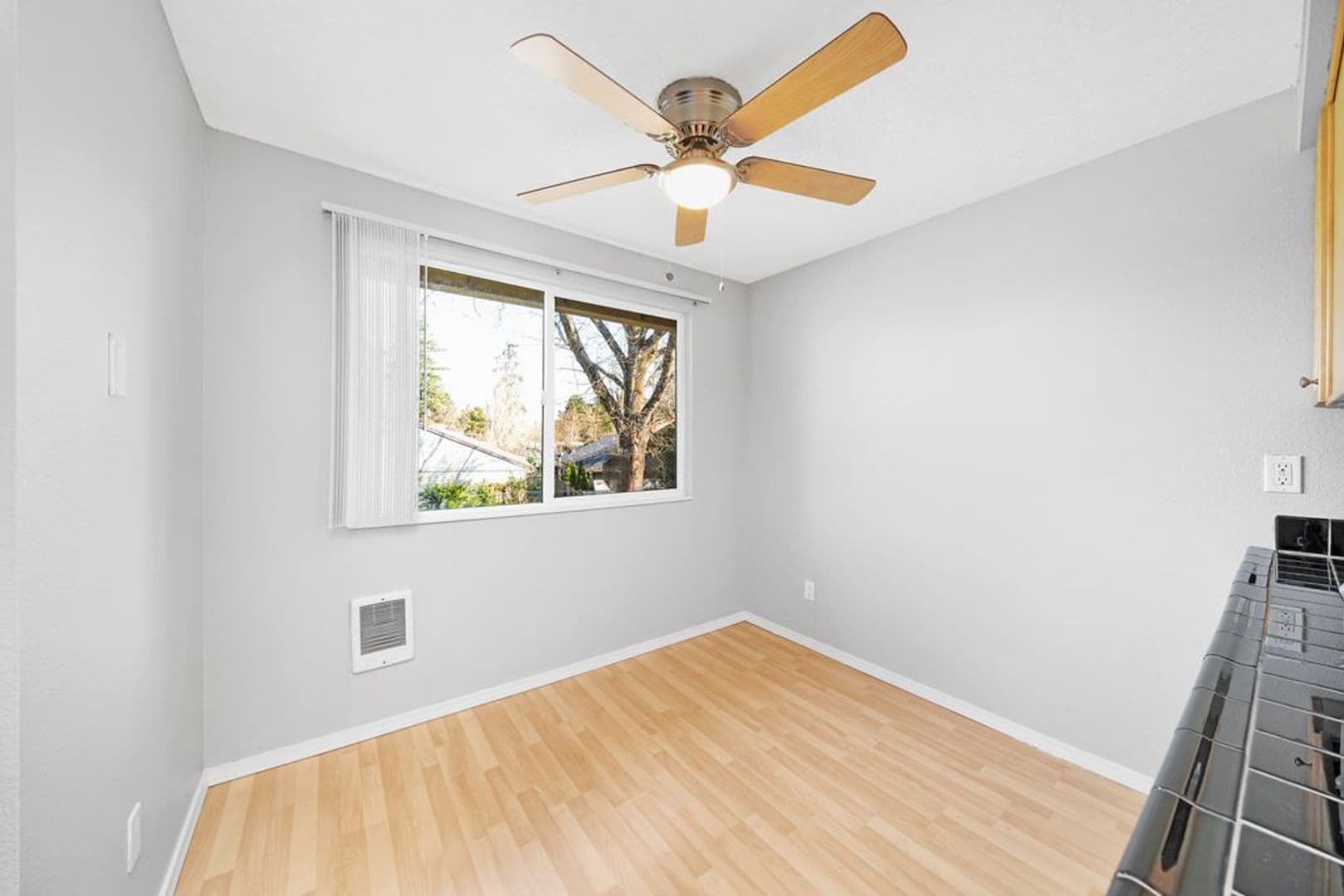 Wilsonville Apartment: 10305 SW Wilsonville Rd.