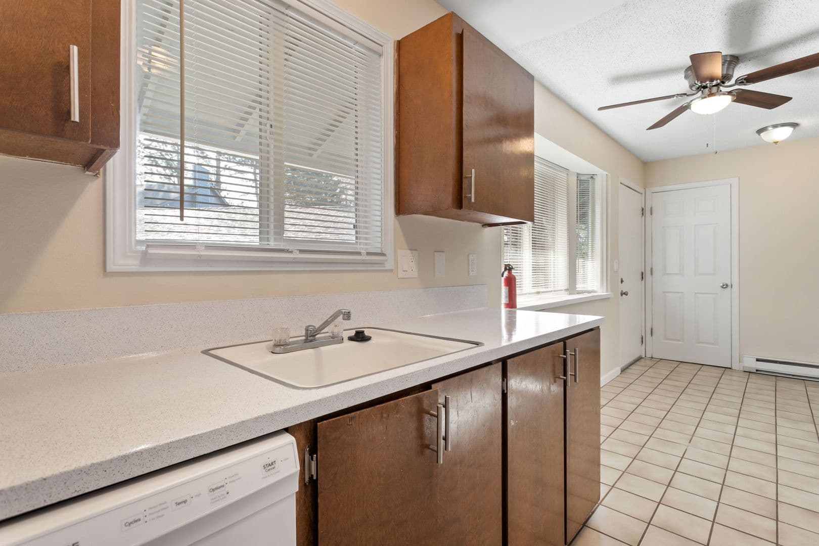 Portland Apartment: 16520 NE Glisan St