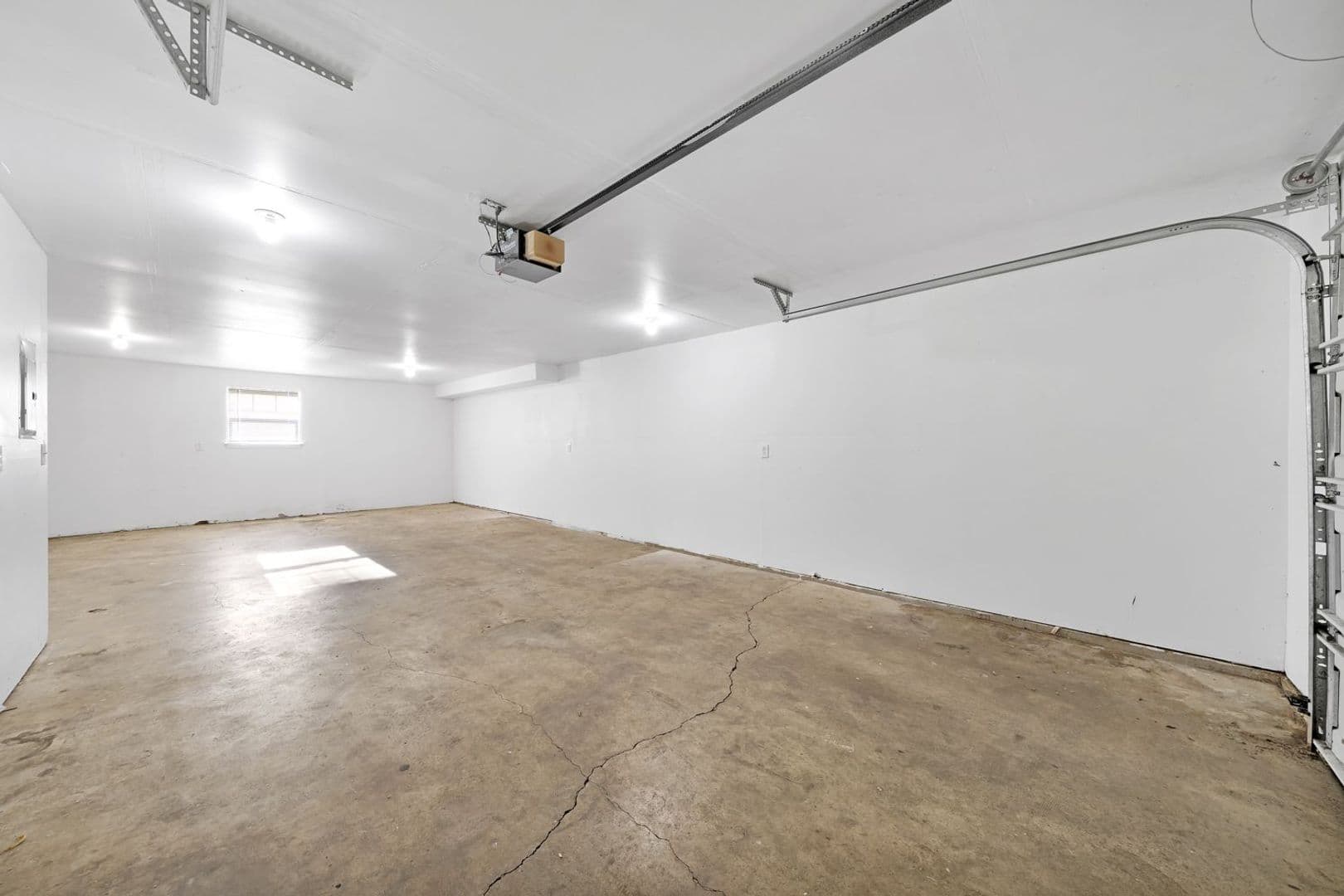 Portland Apartment: 13515 SE Holgate Blvd