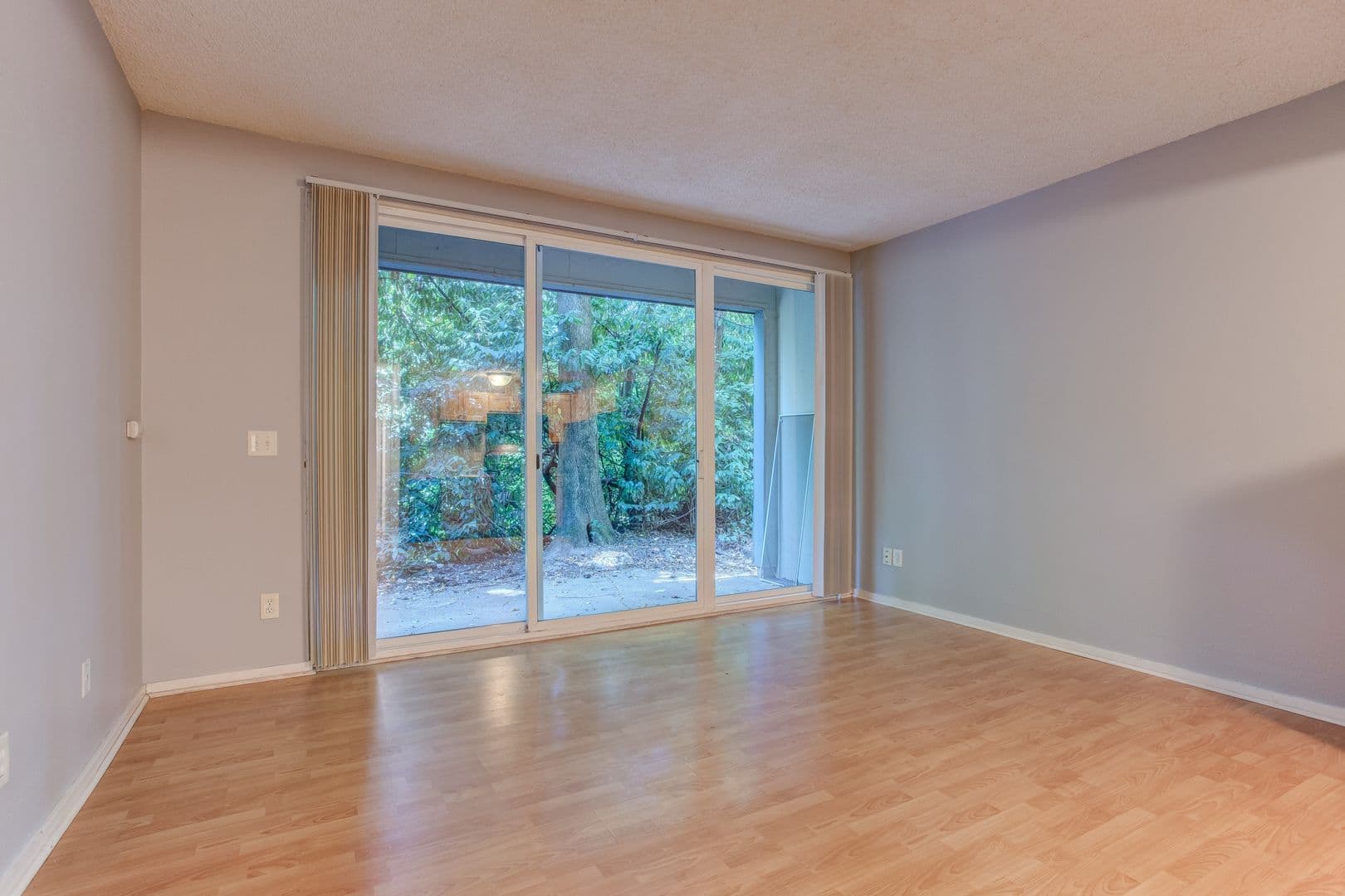 Portland Apartment: 3030-3032 SW 4th Ave