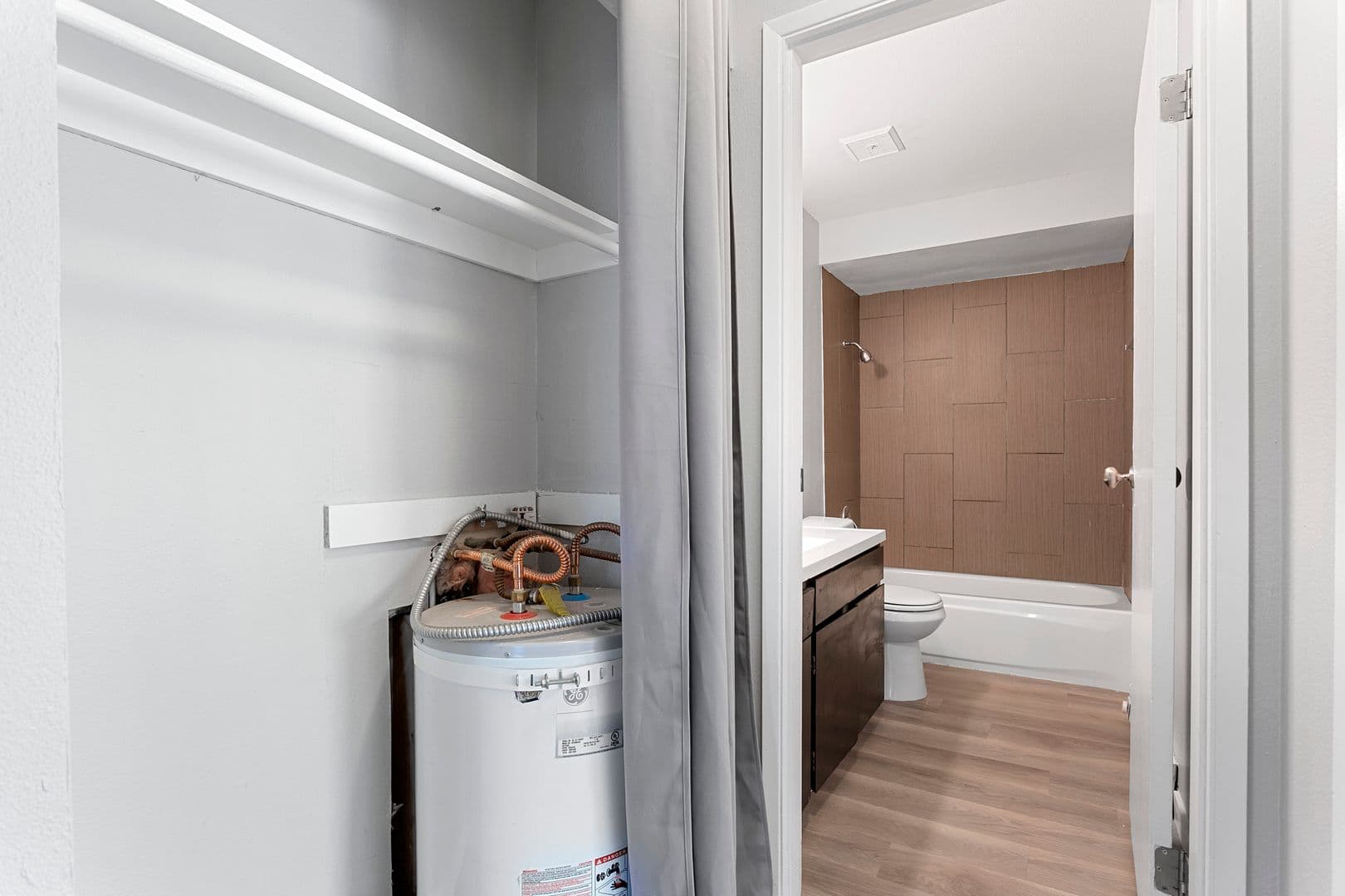 Portland Apartment: 10332 NE Oregon Street