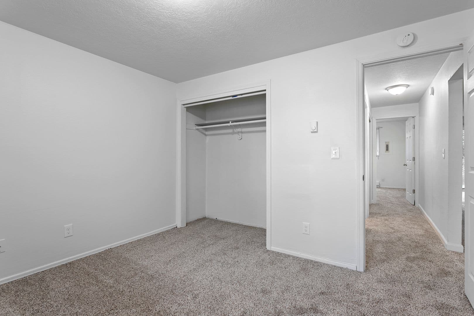 Portland Apartment: 12430 NE Glisan Street