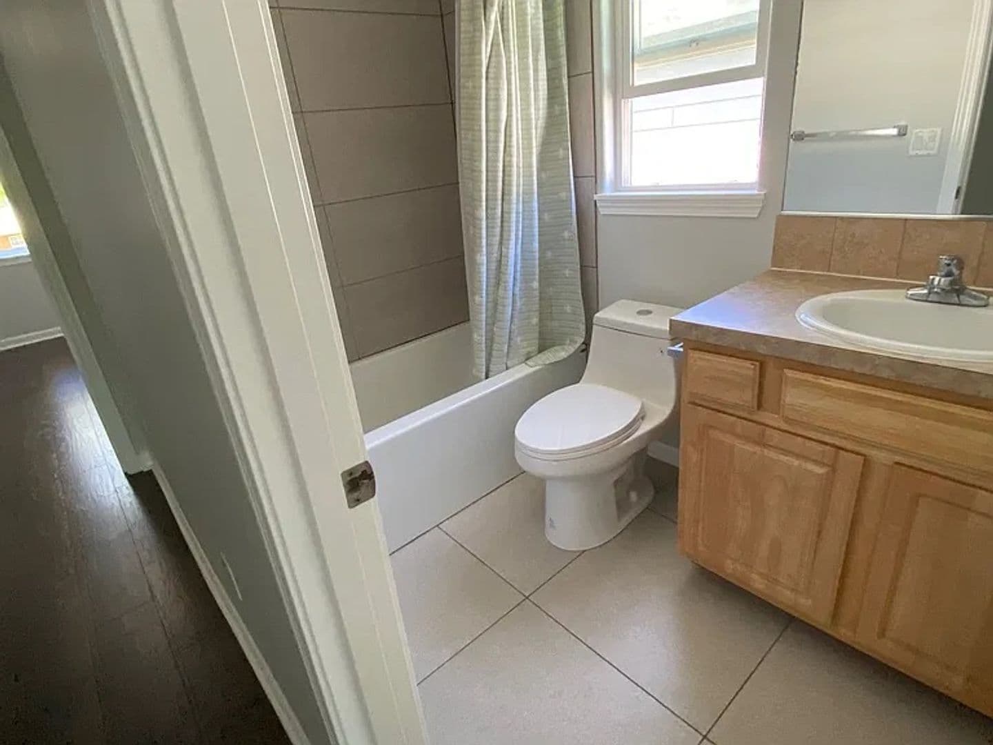 Portland House: 4517 SE 73rd Ave
