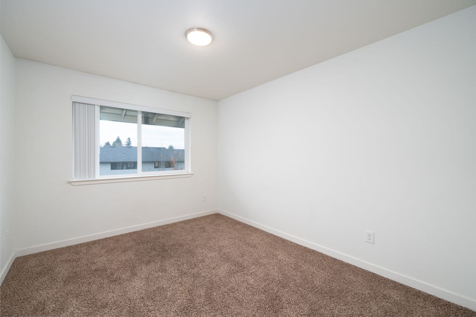 Vancouver Apartment: 5750 NE 34th Street