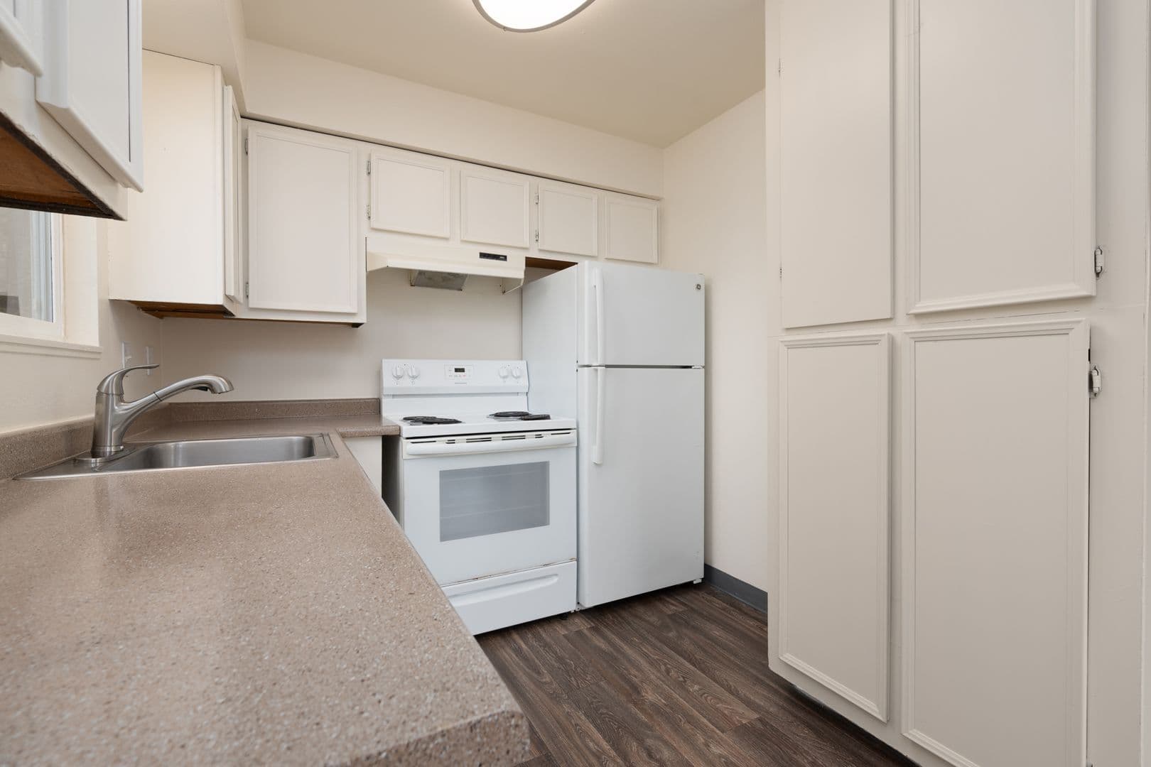 Portland Apartment: 17726 SE Division Street