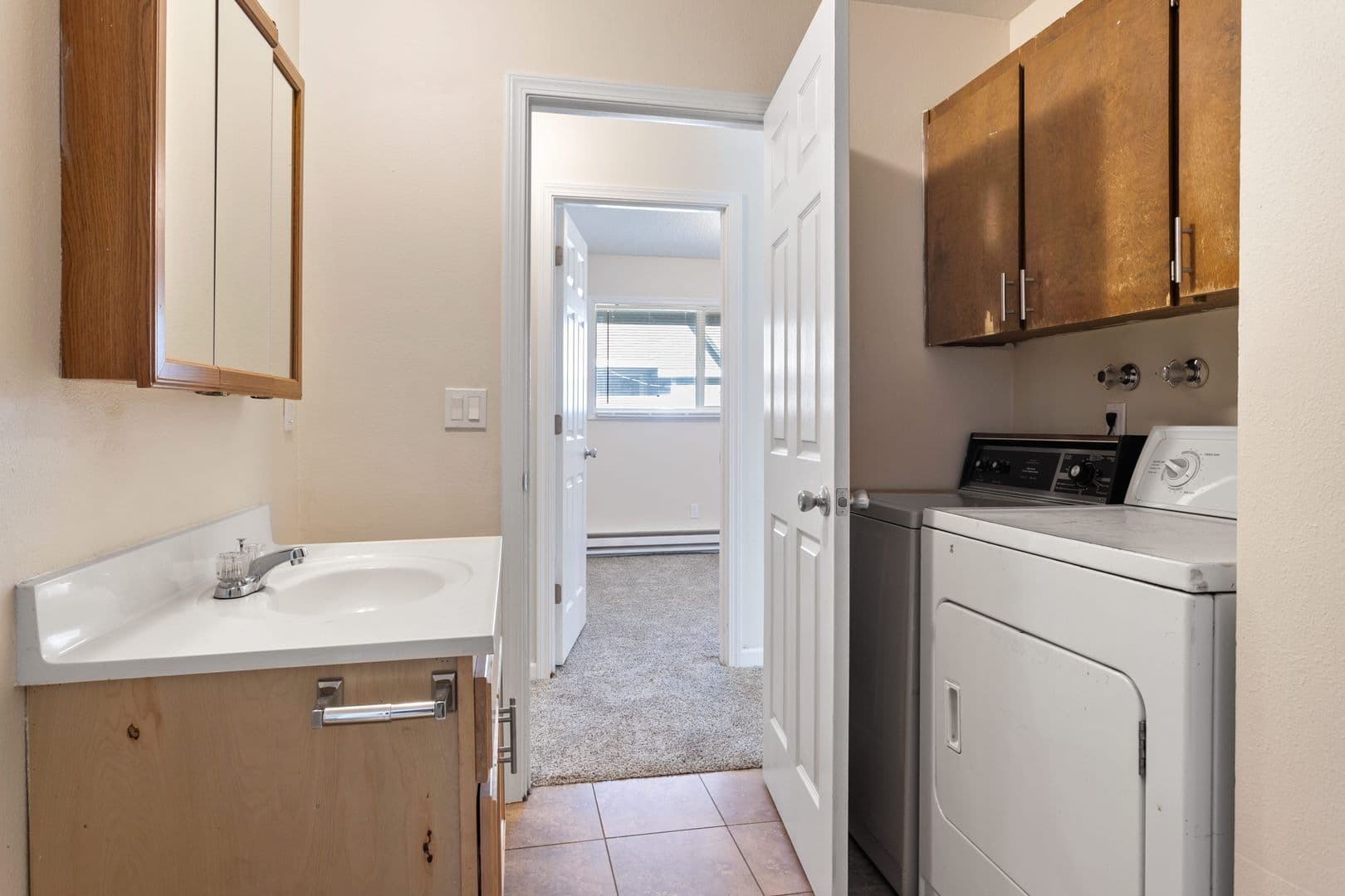 Portland Apartment: 16520 NE Glisan St