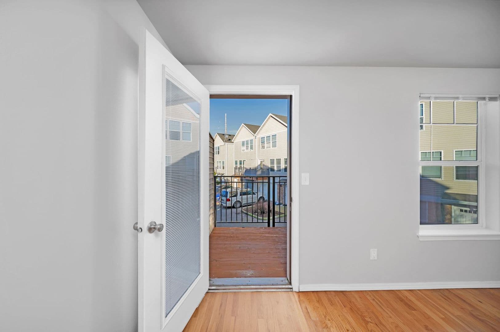 Portland Apartment: 13515 SE Holgate Blvd