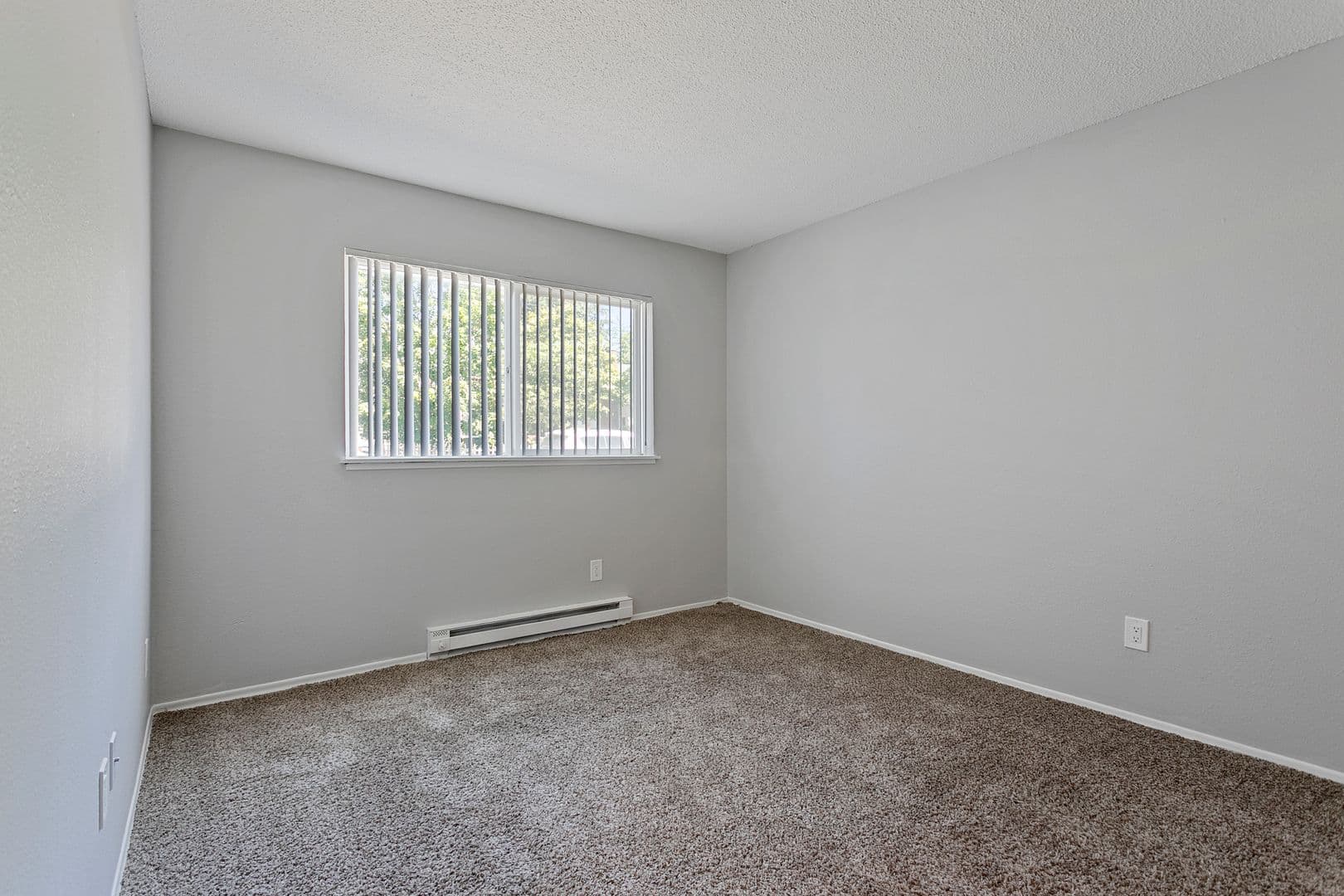 Portland Apartment: 10332 NE Oregon Street