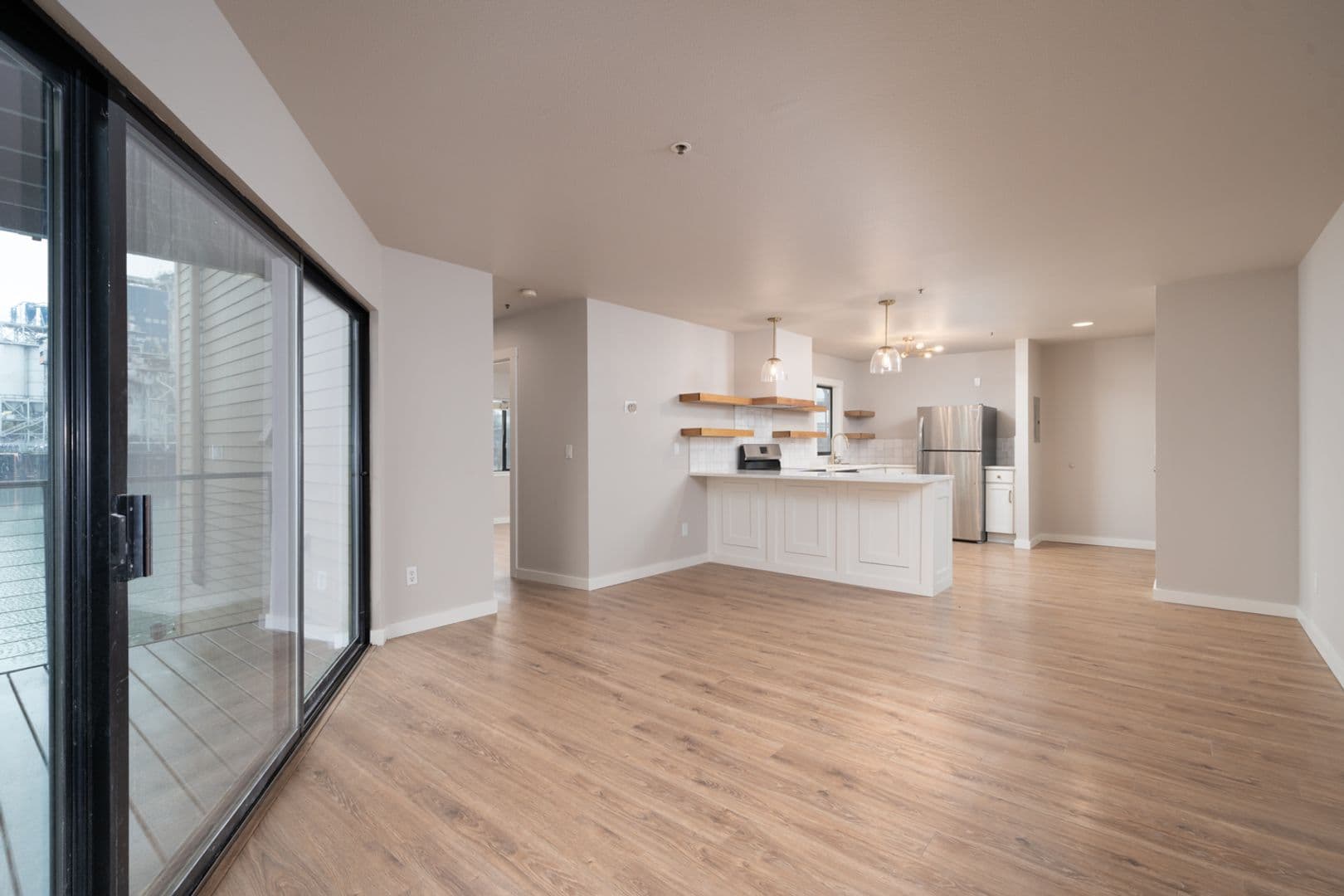 Portland Condo: 720 NW Naito Pkwy