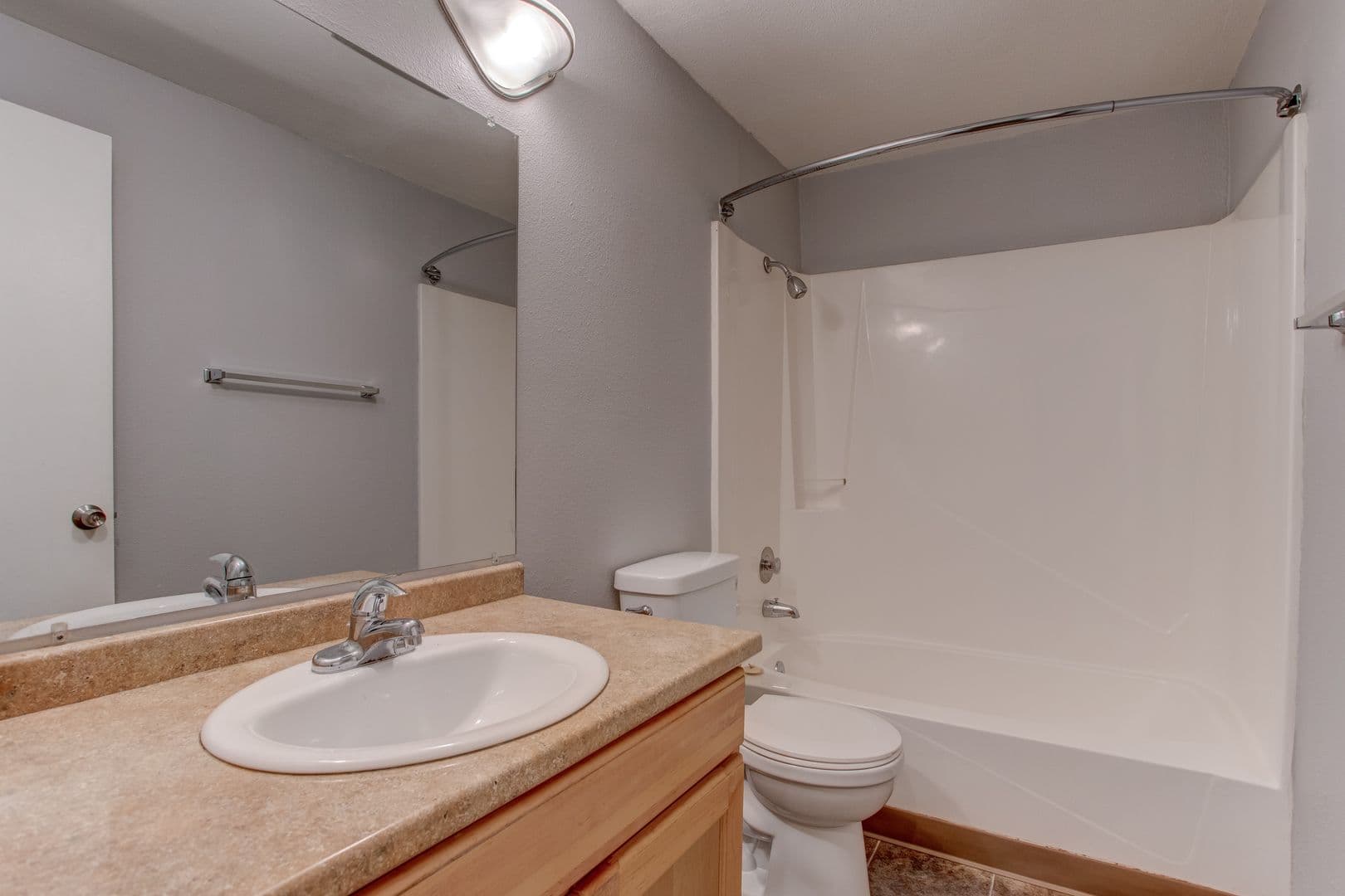 Portland Apartment: 3030-3032 SW 4th Ave