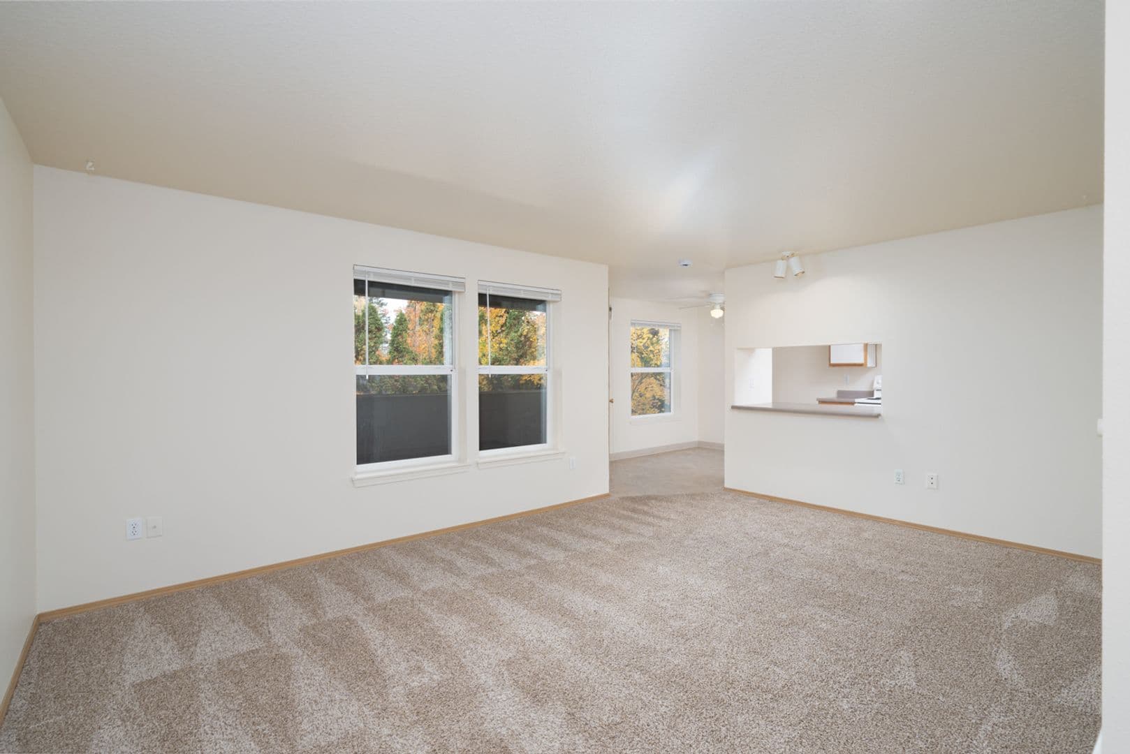 Gresham Apartment: 1519 SE Roberts Drive