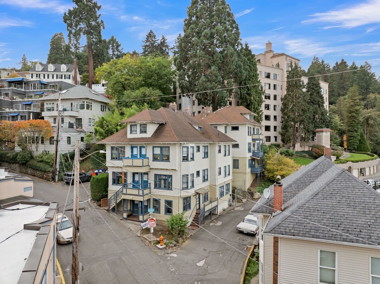 Portland Apartment: 2318 SW Osage Street