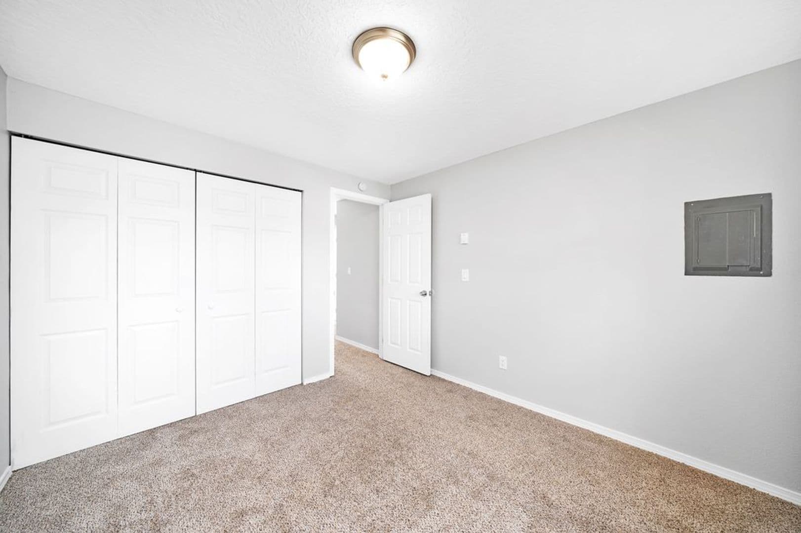 Wilsonville Apartment: 10305 SW Wilsonville Rd.