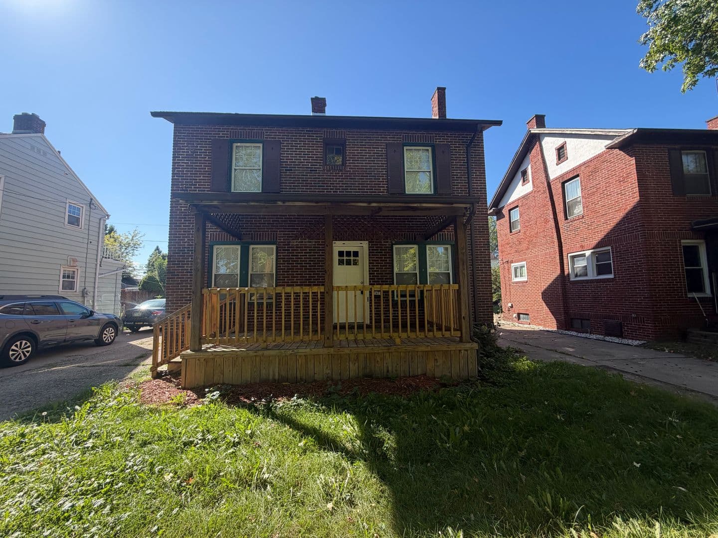 Toledo House: 1477 Eleanor Ave.
