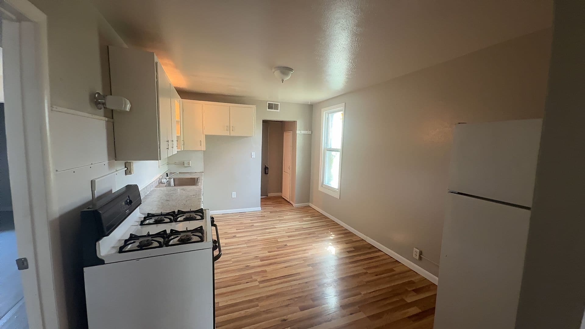 Toledo Apartment: 1222 Idaho Street