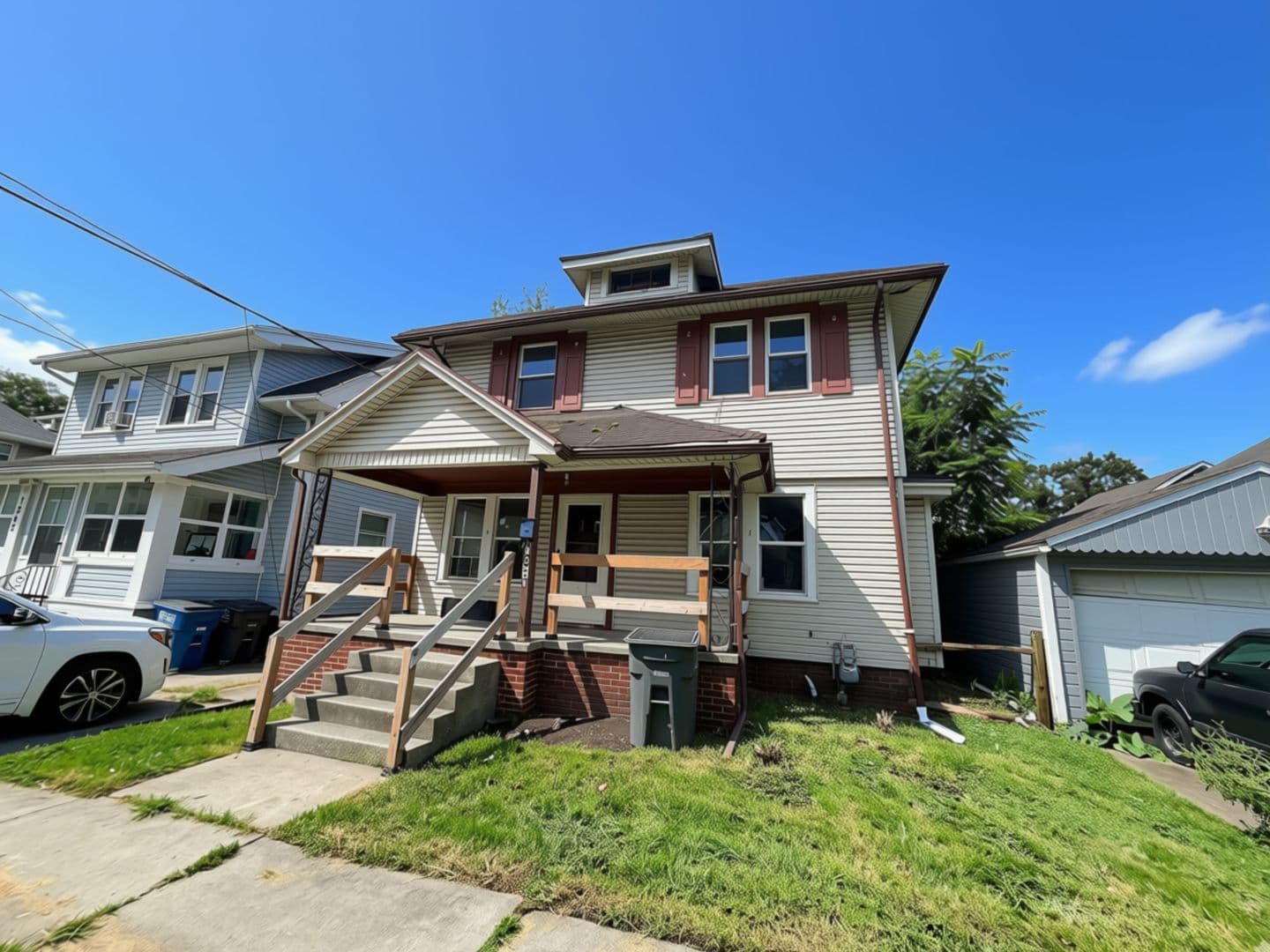 Toledo House: 1351 Berdan