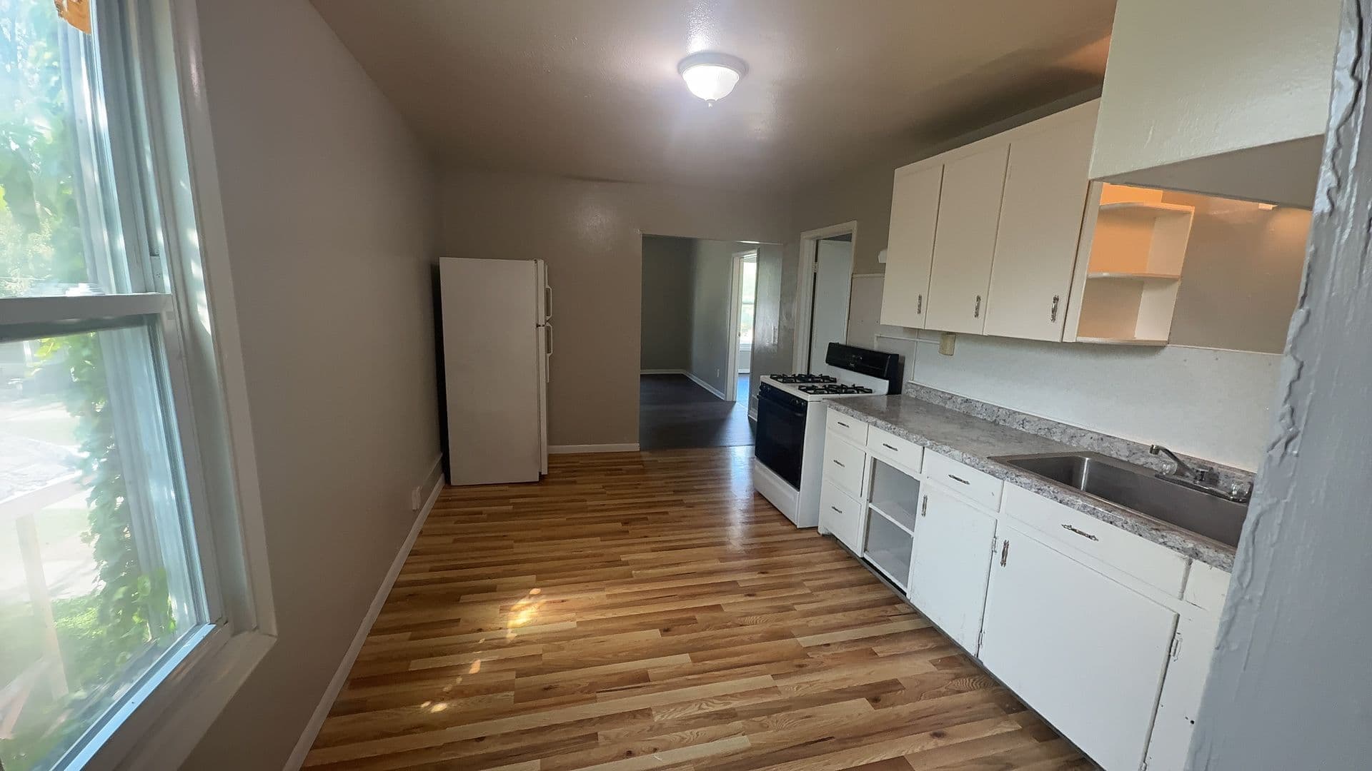Toledo Apartment: 1222 Idaho Street