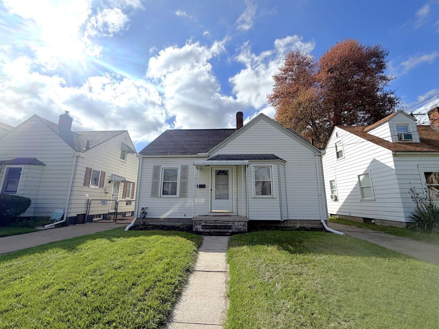 Toledo House: 2055 Balkan Pl.